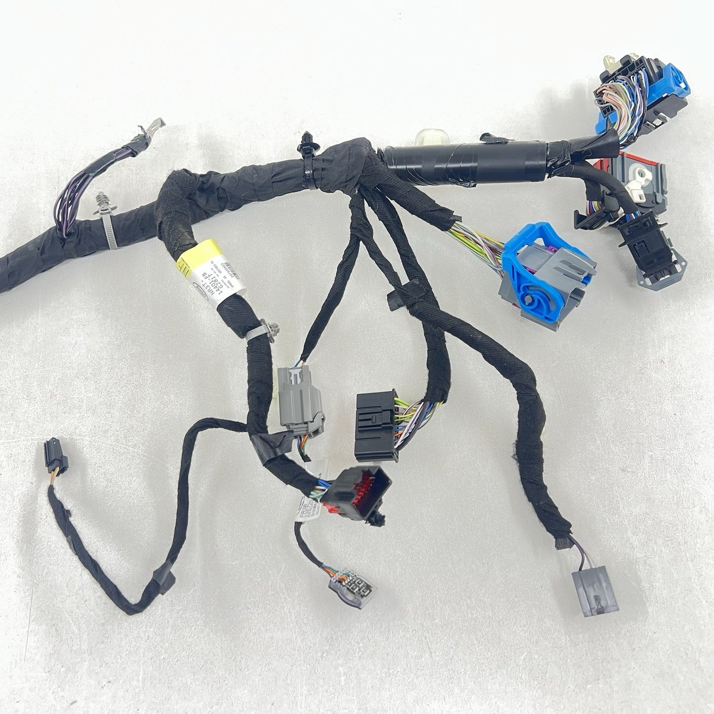 18-23 FORD MUSTANG GT AUTOMATIC DASHBOARD DASH INSTRUMENT PANEL WIRE HARNESS OEM