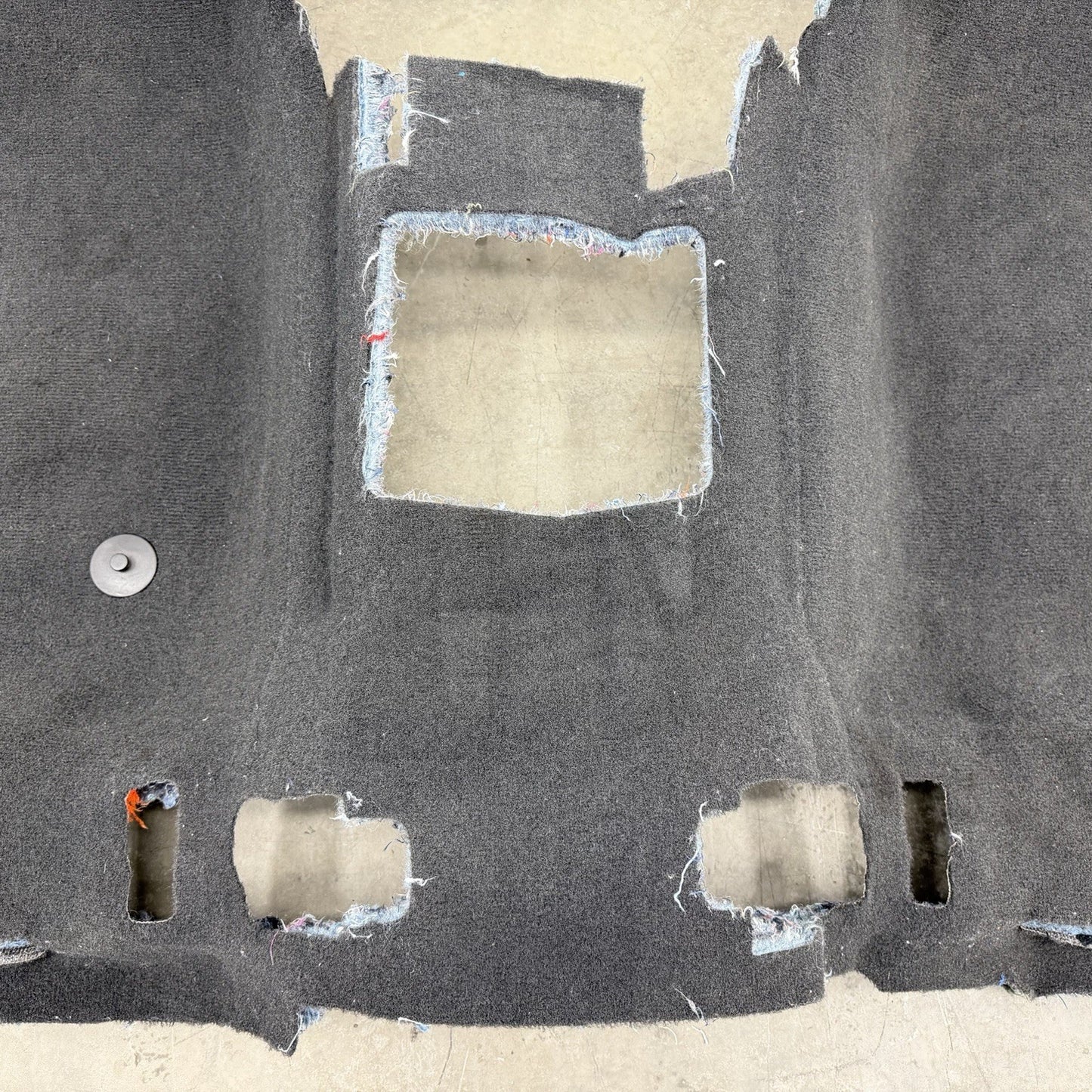 20-25 Silverado 2500 3500 Crew Cab Interior Floor Body Carpet Pair Jet Black OEM