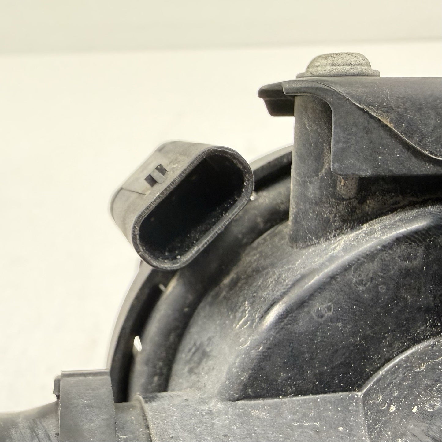 BMW F80 F82 F87 M2 M3 M4 Fuel Evap Vapor Charcoal Emission Canister 7244151 OEM