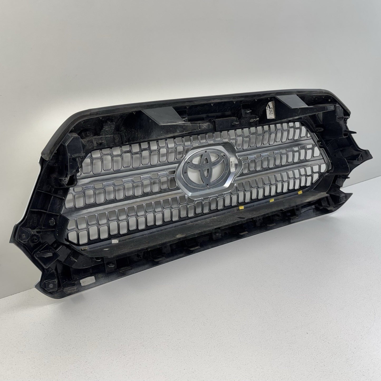16-17 Toyota Tacoma TRD Off Road Front Upper Grill Grille With Emblem White OEM