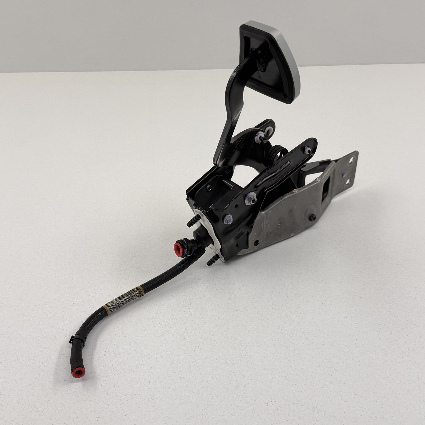 2010-2015 Chevrolet Camaro SS Manual Clutch &amp; Brake Pedal Assembly Pair OEM