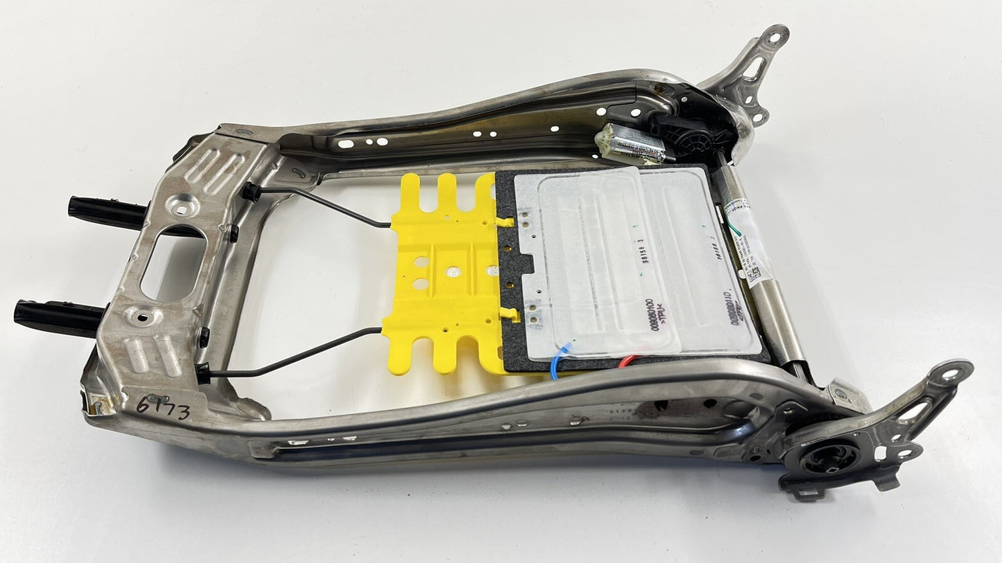 17-22 TESLA MODEL 3 PASSENGER RIGHT FRONT SEAT UPPER SEAT TRACK FRAME RAIL OEM