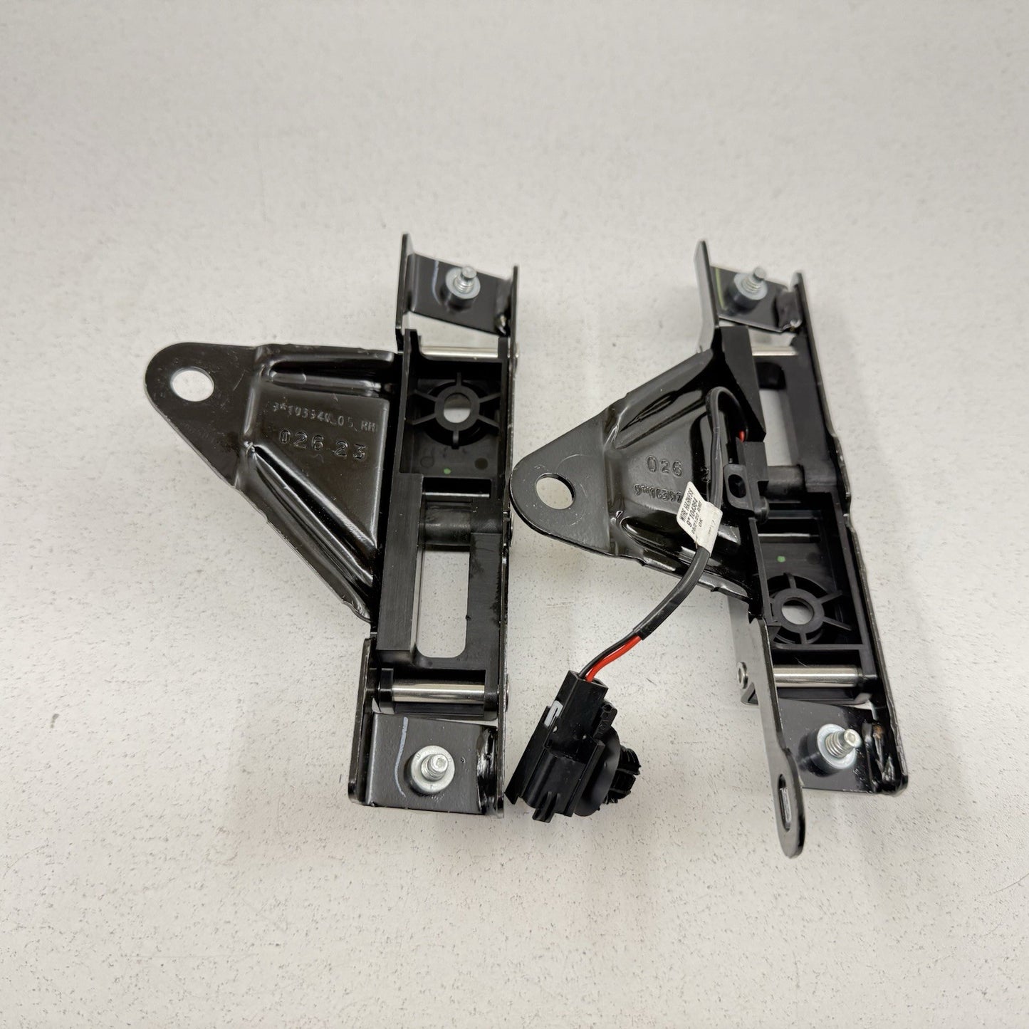 24-26 Ford Mustang Convertible Roof Top Catch Closing Latch Lock Pair OEM