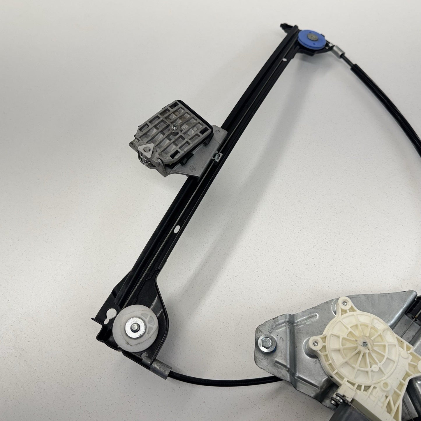 15-23 Dodge Challenger Passenger Right Door Glass Window Regulator W/ Motor OEM