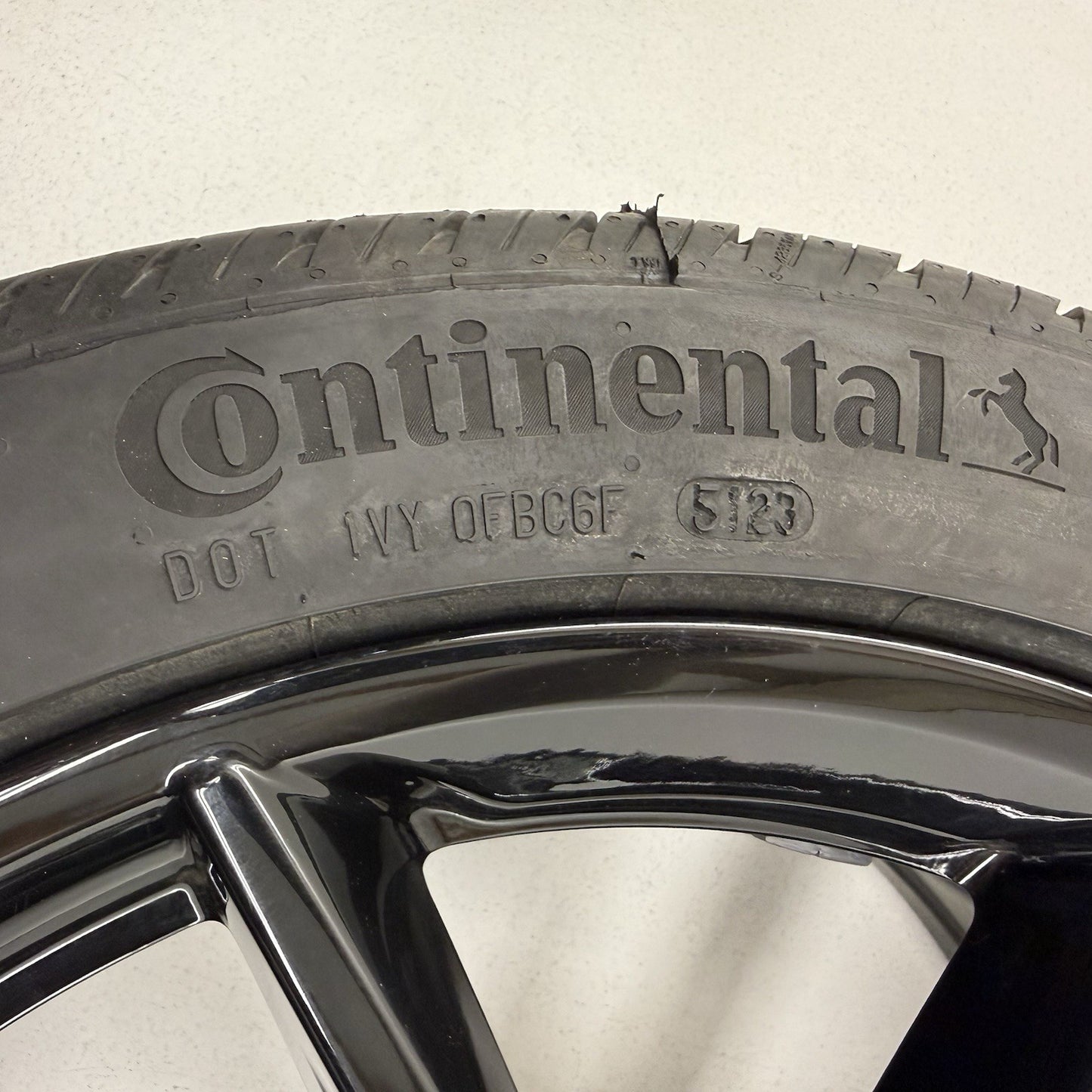 24-26 Ford Mustang GT  U Spoke Wheel Rim With Tire 19" 19x8.5 Black Factory OEM
