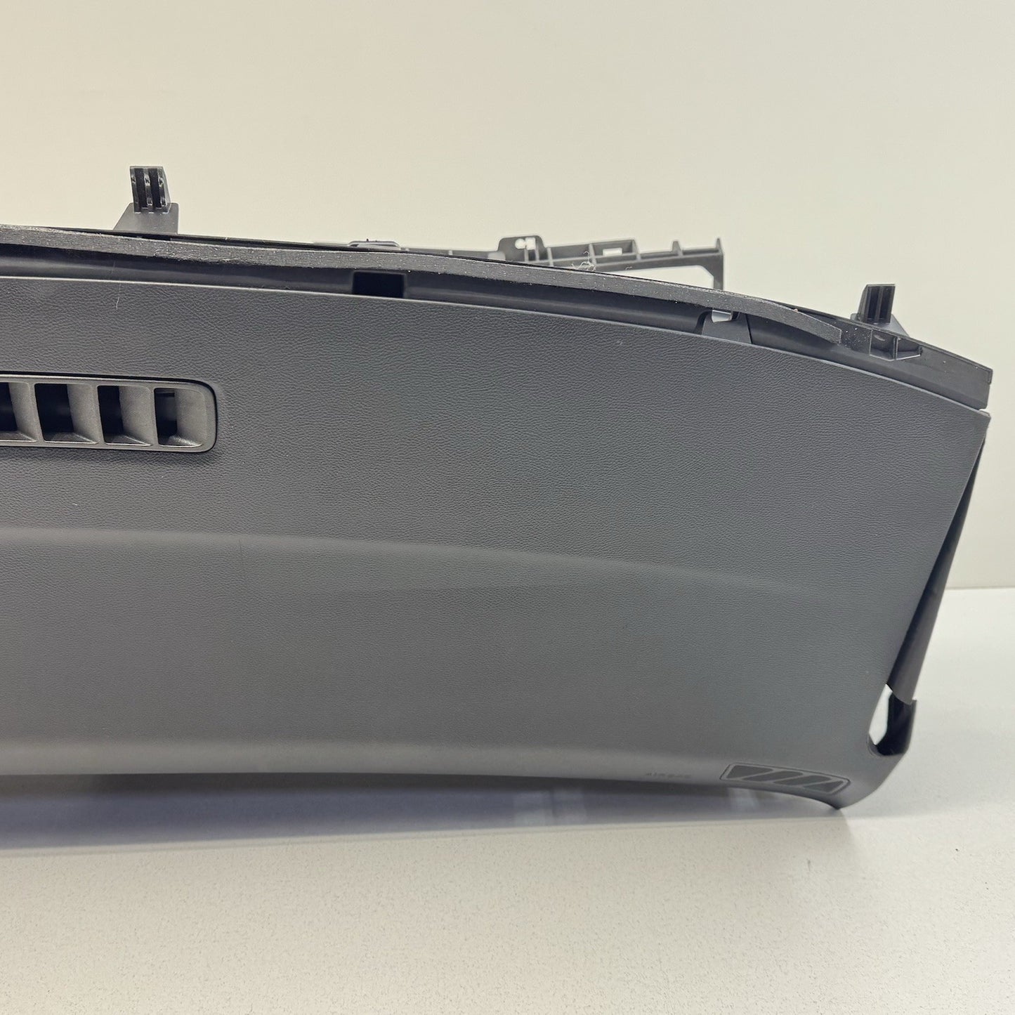 10-11 Chevrolet Camaro SS Dashboard Dash Board Instrument Panel Cover W/ HUD OEM