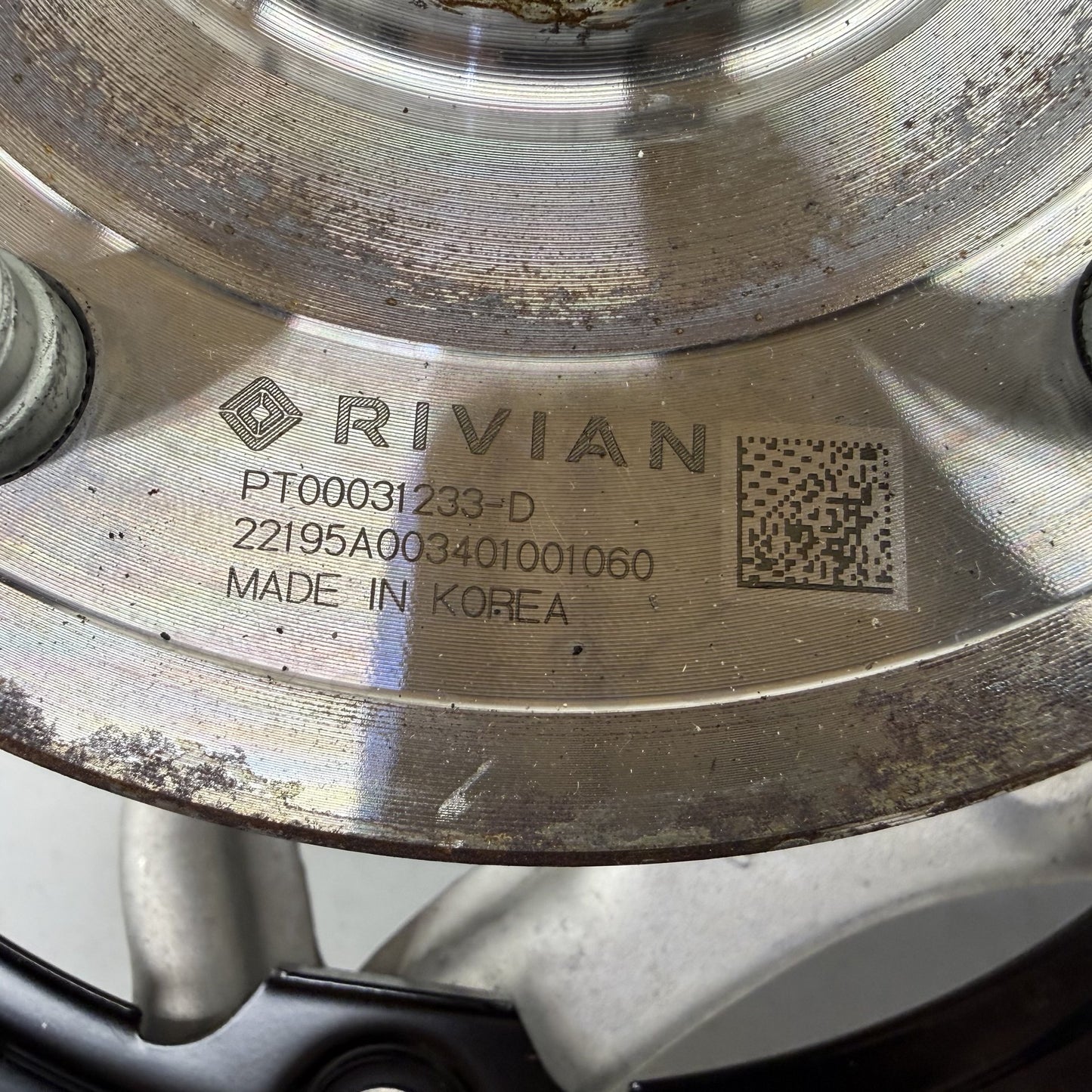 2022-2024 Rivian R1S R1T Driver Left Front Spindle Knuckle Hub Wheel Bearing OEM