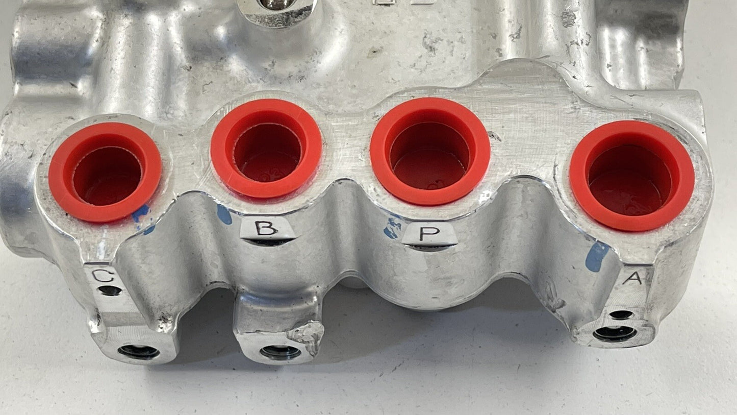 15-17 MCLAREN 650S SUSPENSION HYDRAULIC PUMP VALVE BLOCK 11B1302CP OEM *NOTE*