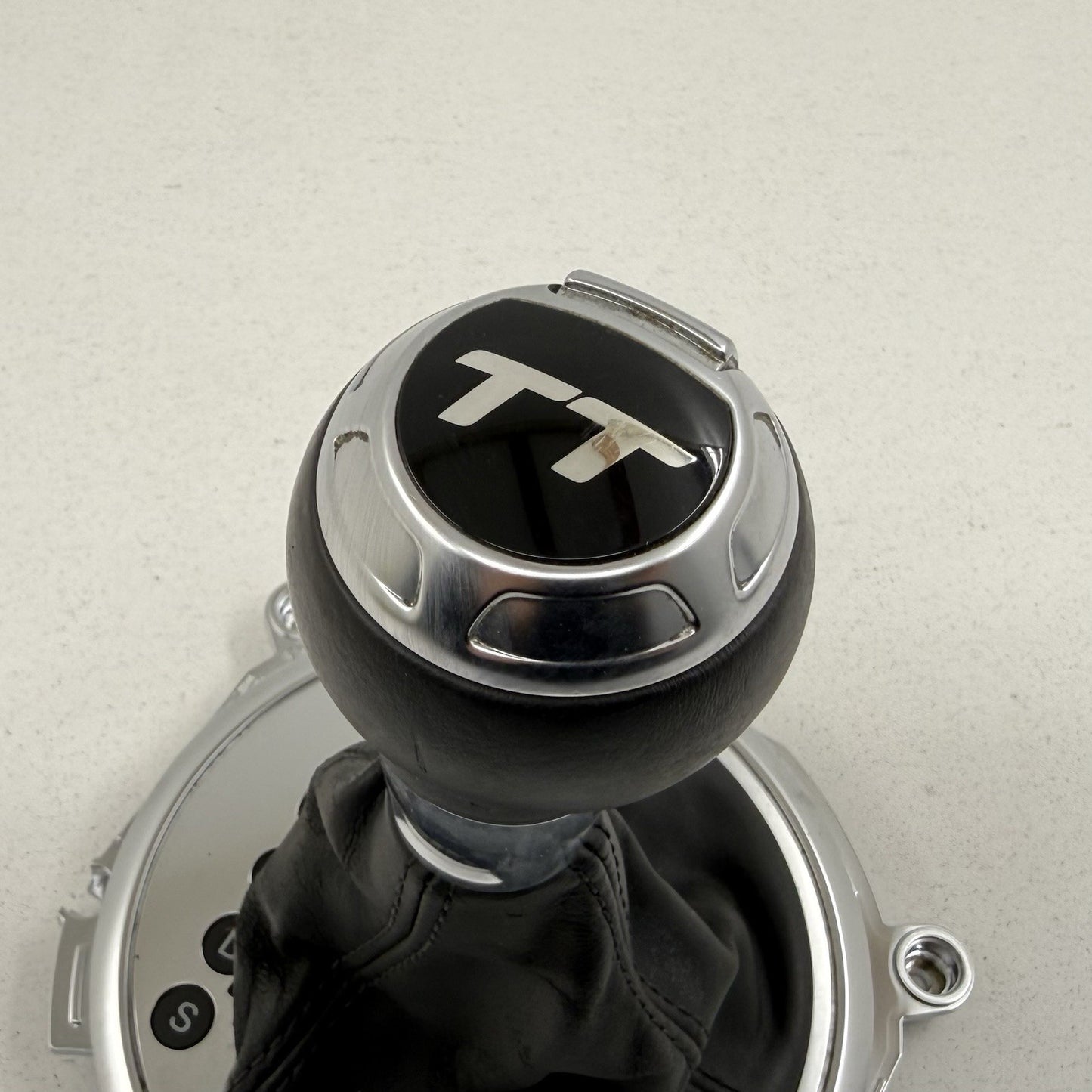 08-15 Audi TT Center Console Gear Shifter Selector Trim Boot Knob 8J1713463 OEM