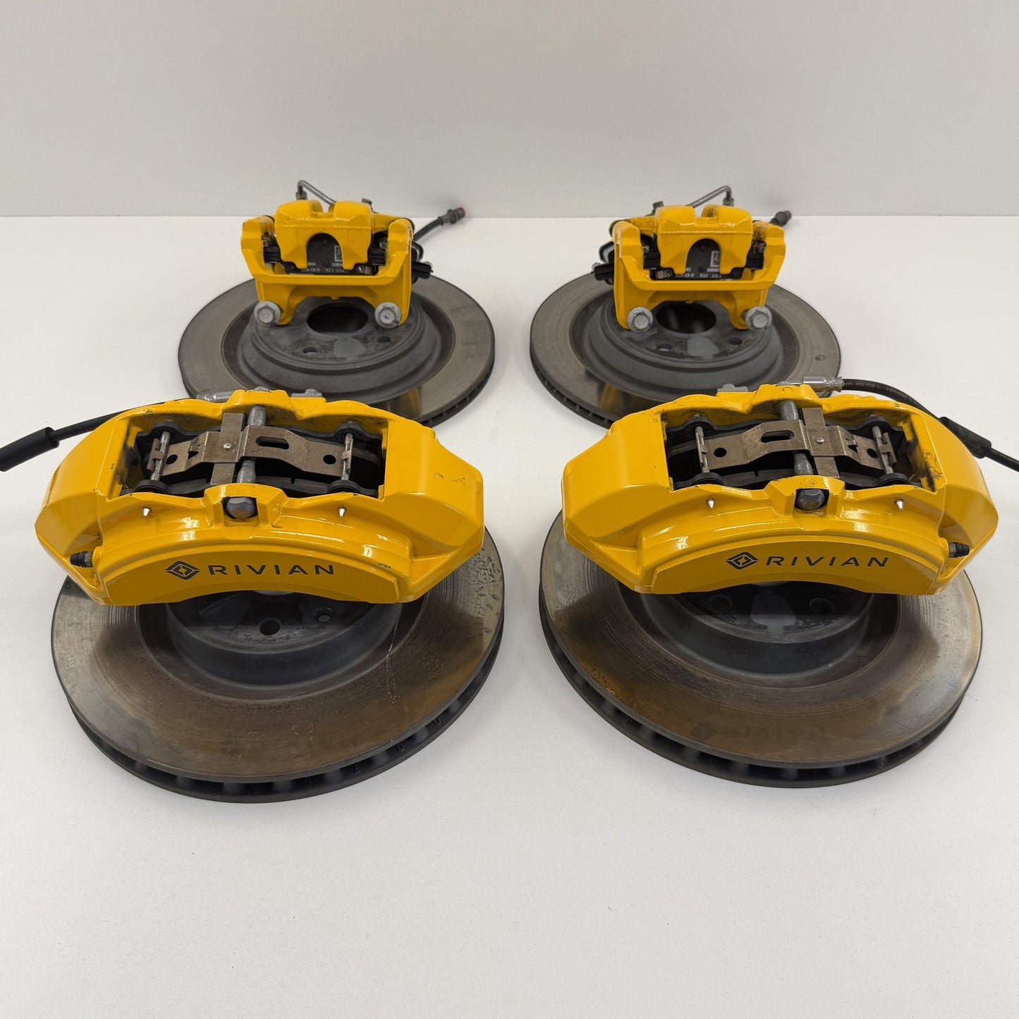 2022-2024 Rivian R1S R1T Quad Motor Yellow Brembo Brake Caliper Rotor Set OEM