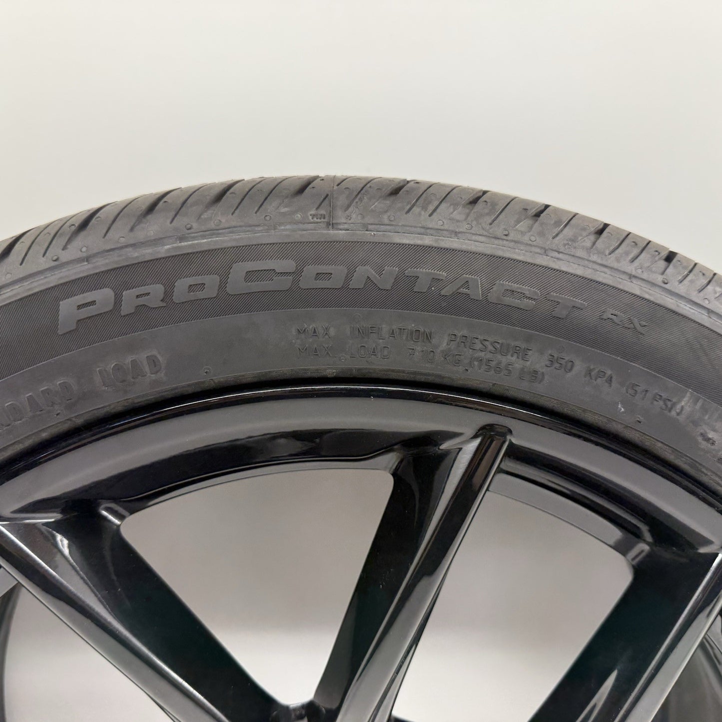 24-26 Ford Mustang GT  U Spoke Wheel Rim With Tire 19" 19x8.5 Black Factory OEM
