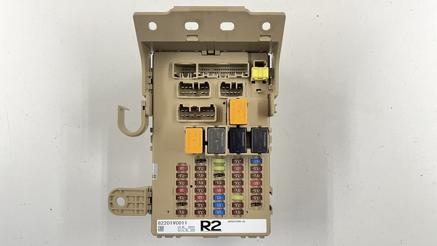 22-23 SUBARU WRX INTERIOR CABIN FUSE RELAY JUNCTION BOX 82201VC011 OEM