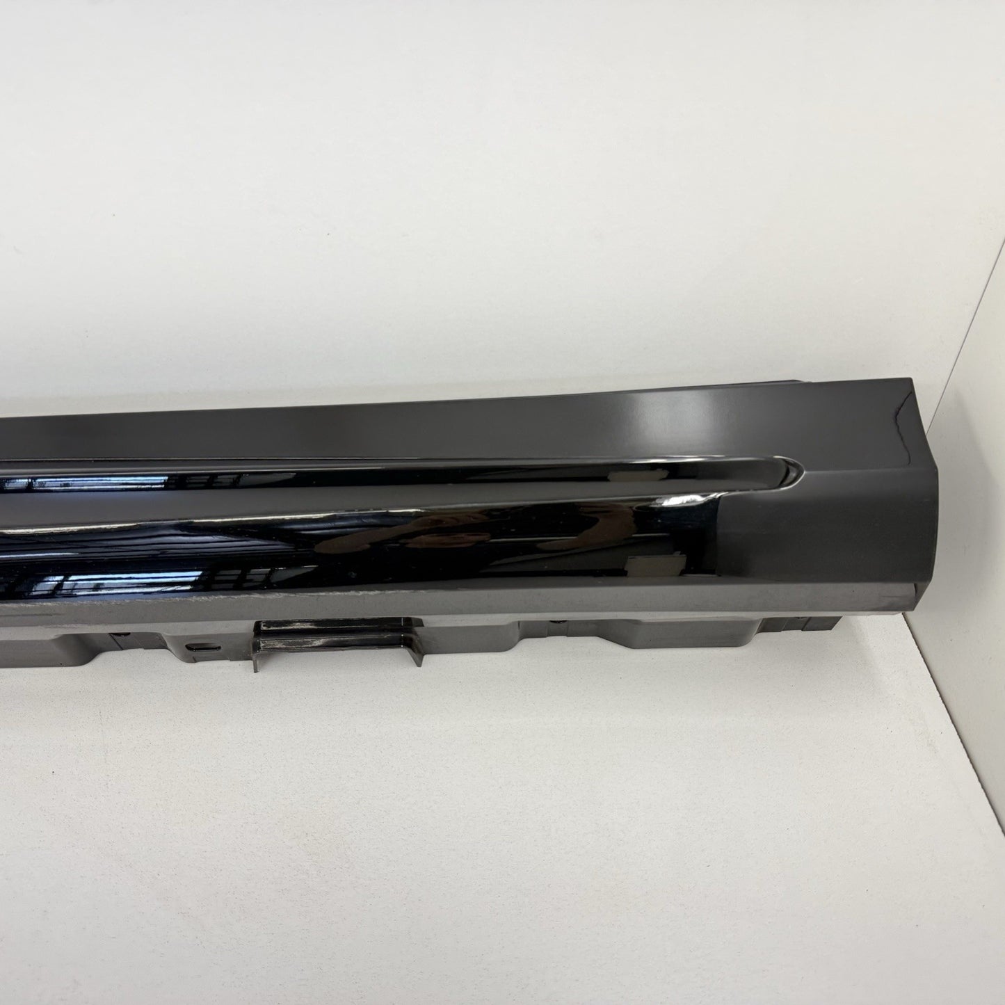 14-20 Mercedes W222 S550 AMG Sport Left Side Skirt Rocker Panel Cover Trim OEM