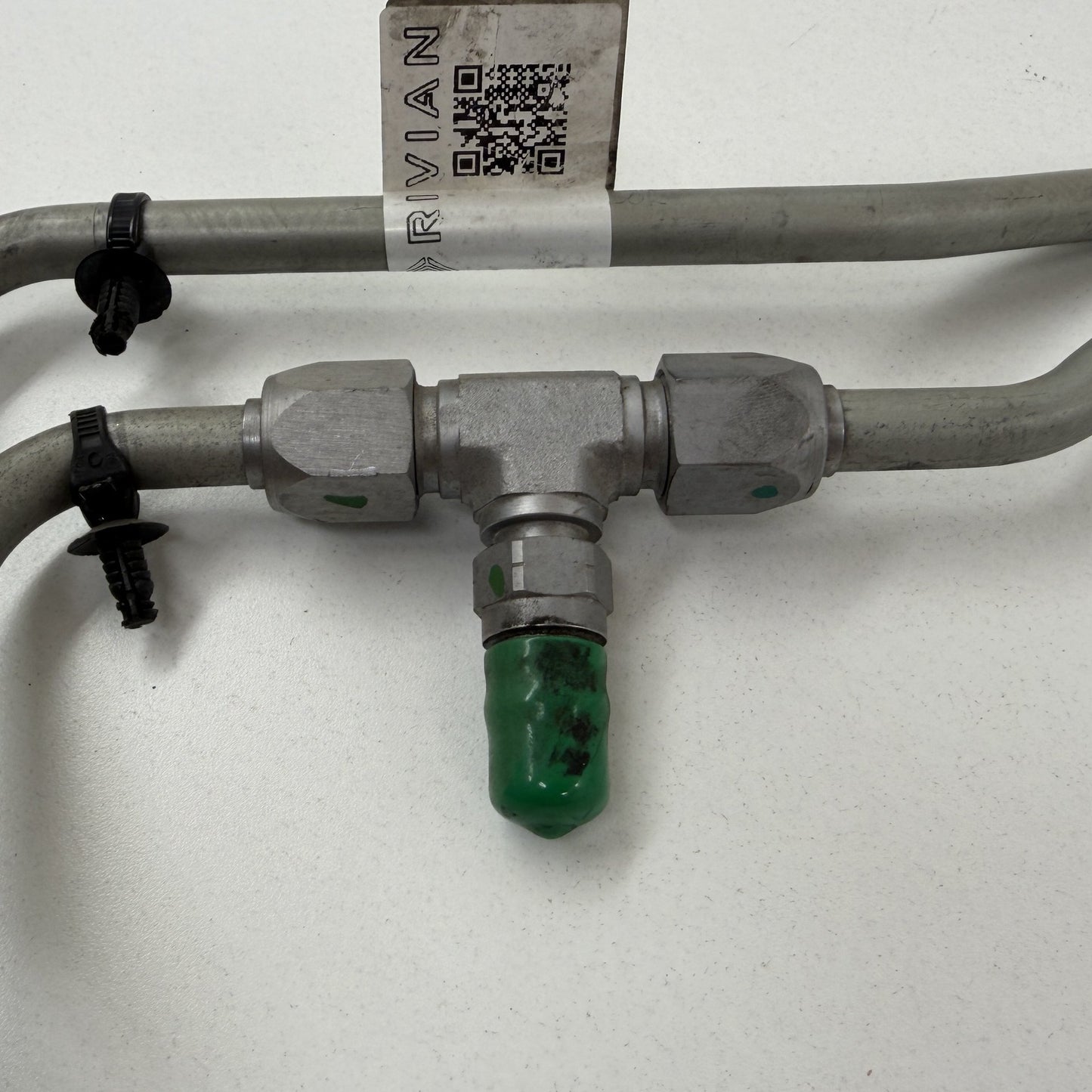 2022-2024 Rivian R1S Rear Suspension Hydraulic Oil Hose Line Set OEM