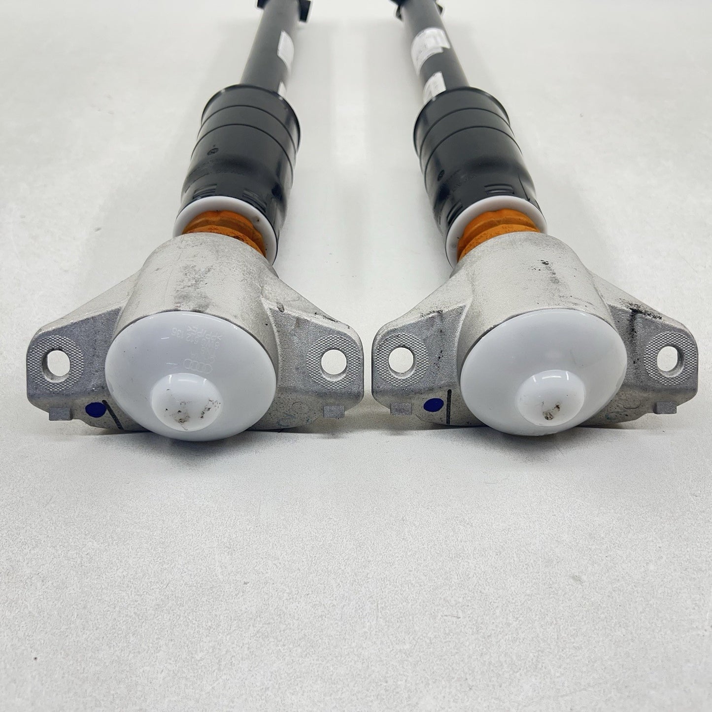 18-25 AUDI A4 A5 LEFT AND RIGHT REAR SHOCK ABSORBER SUSPENSION STRUT PAIR OEM