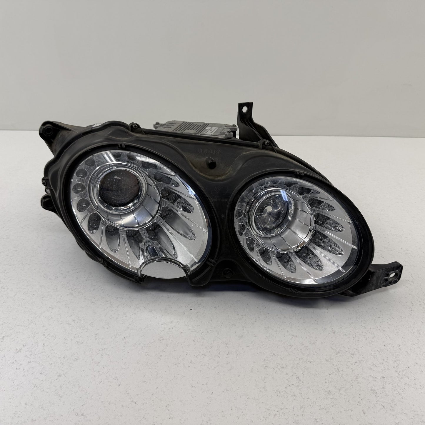 2014-2018 Bentley Flying Spur Right Front Bi Xenon HID Headlight Light Lamp OEM