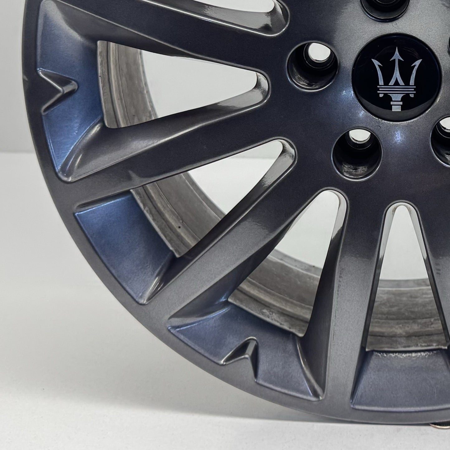 14-24 Maserati Ghibli Front Wheel Rim 18x7.5 +43 Offset Factory 670011872 OEM