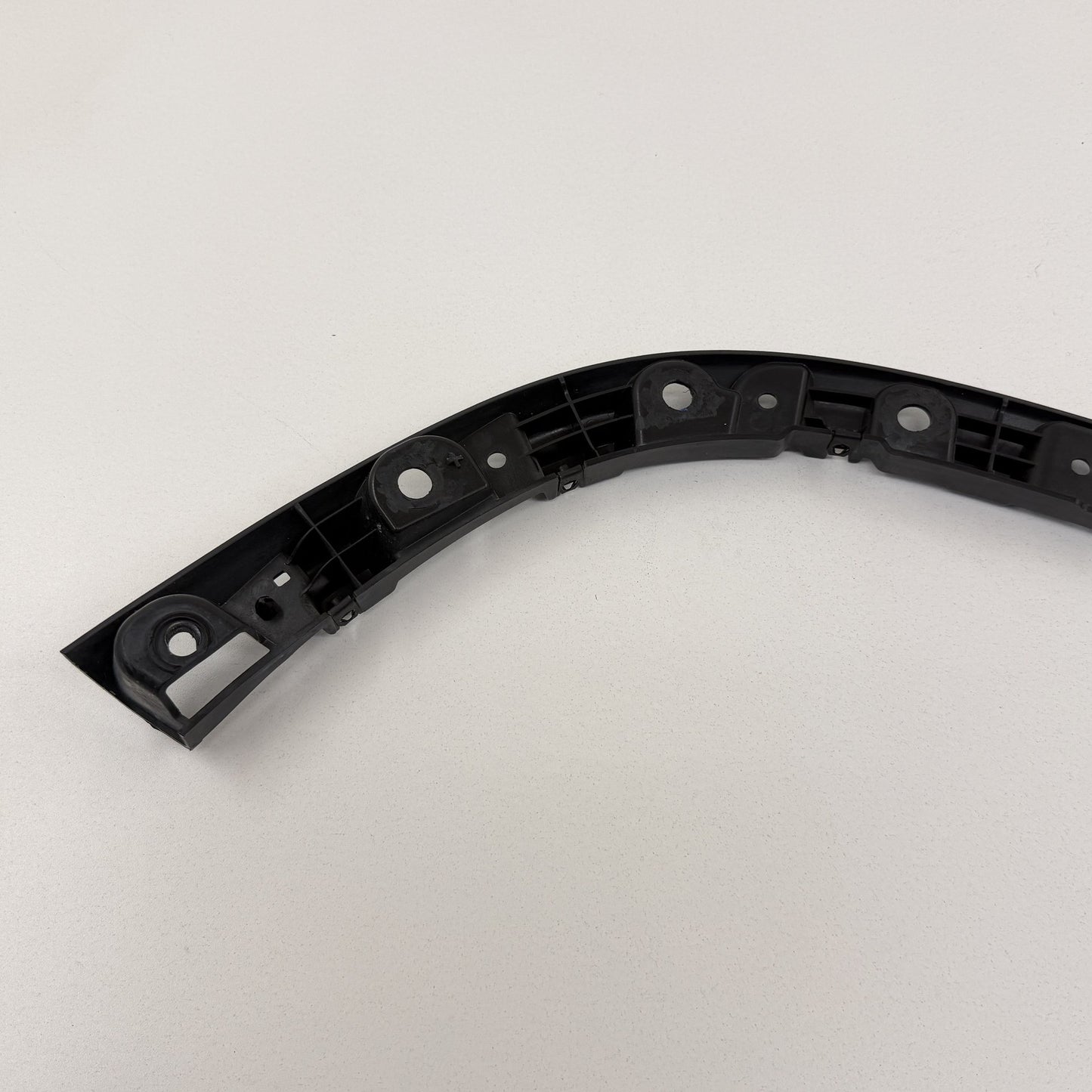 2022-2024 Rivian R1S Left Rear Quarter Fender Flare Bracket PT00015704-G OEM