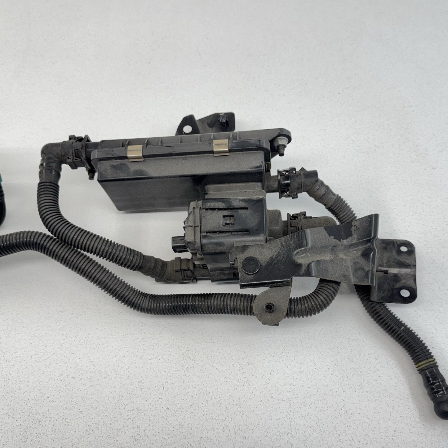 13-20 Subaru BRZ 86 FR-S Fuel Evap Vapor Charcoal Emission Canister 22K Mile OEM