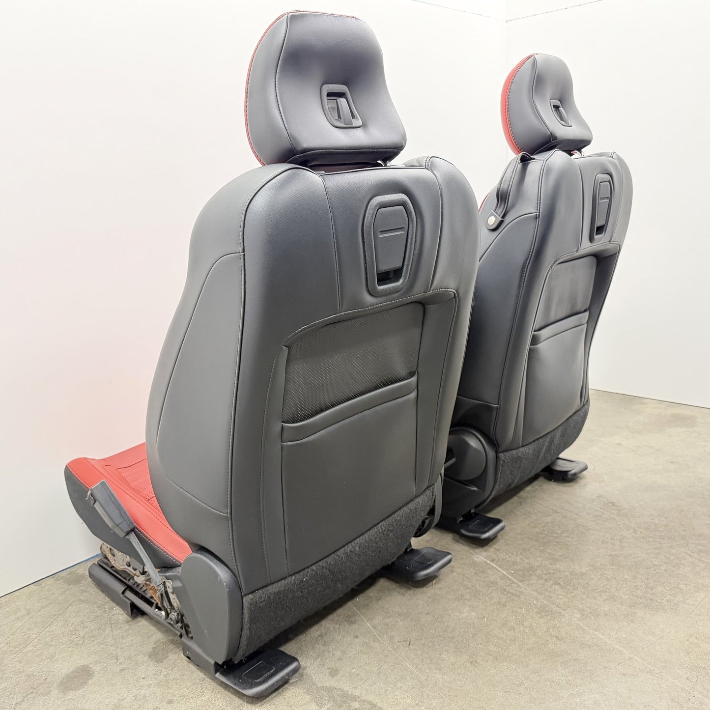 2015-2017 Ford Mustang GT Premium Front Seat Pair Leather Red Line OEM