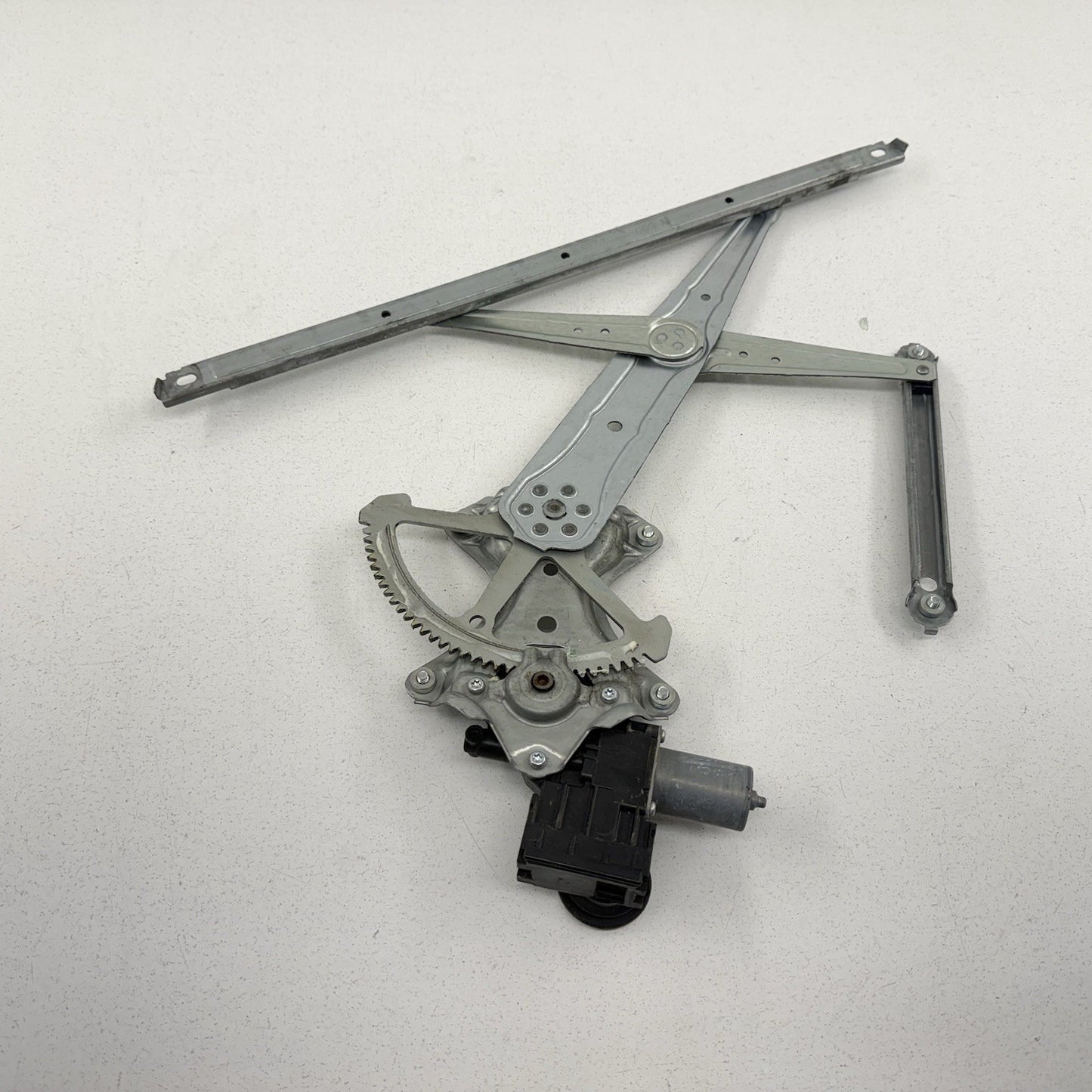21-26 Lexus IS300 IS350 IS500 Right Front Door Glass Window Regulator Motor OEM