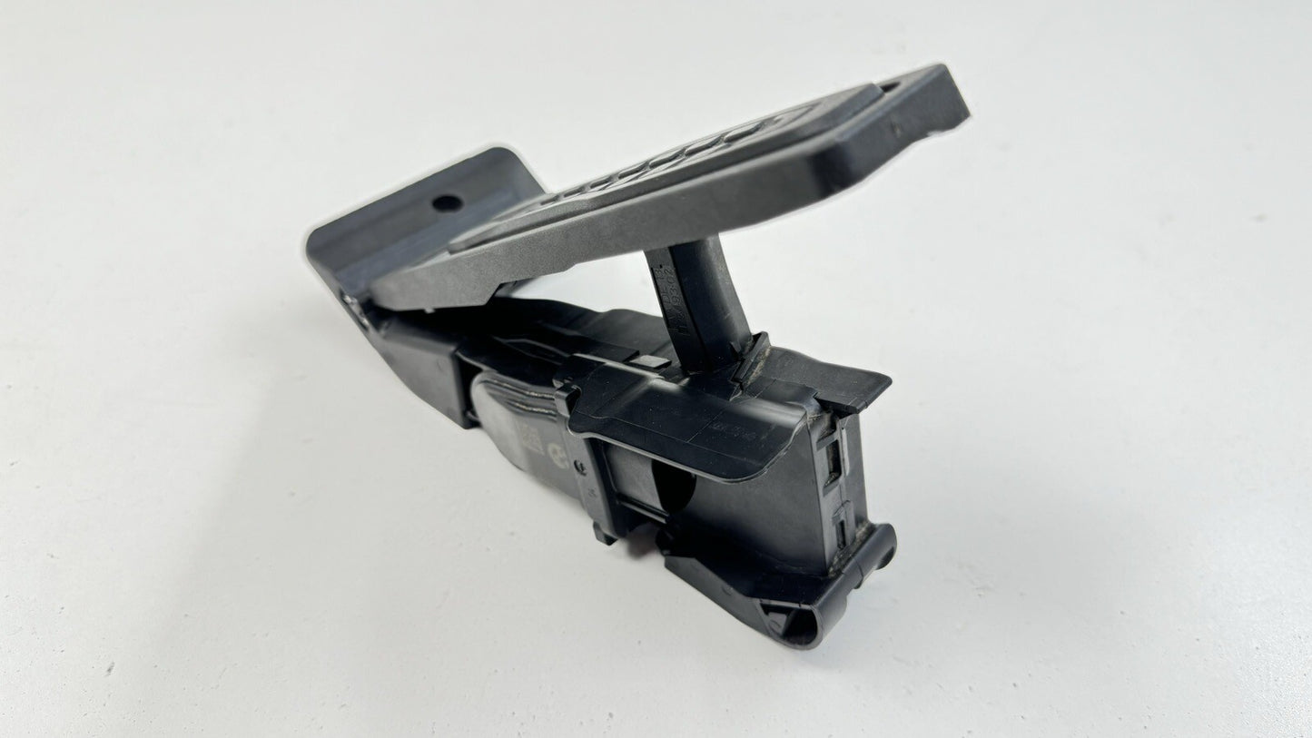 20-23 TOYOTA SUPRA GAS PEDAL THROTTLE ACCELERATOR 6871053 OEM