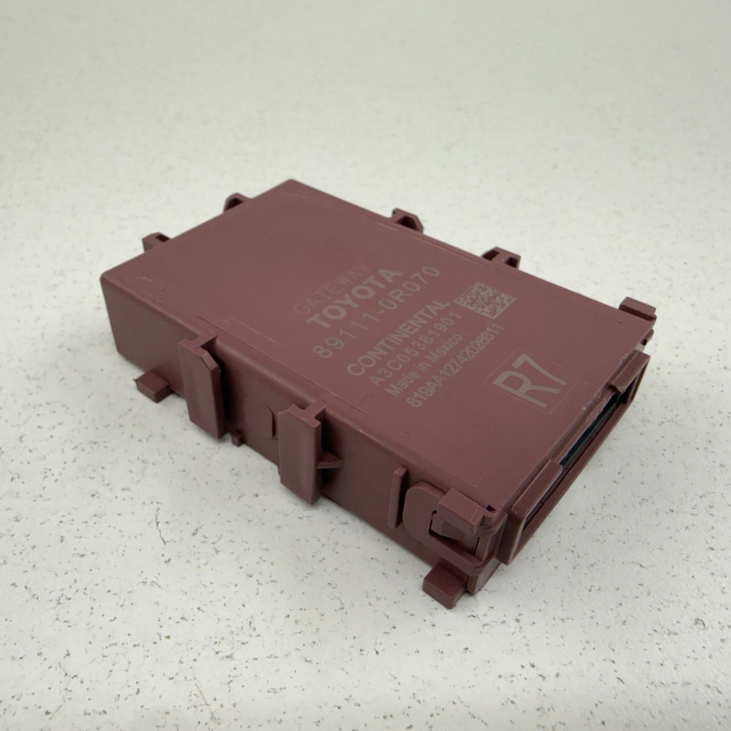 19-22 Toyota RAV4 Network Gateway Computer Control Module 89111-0R070 OEM