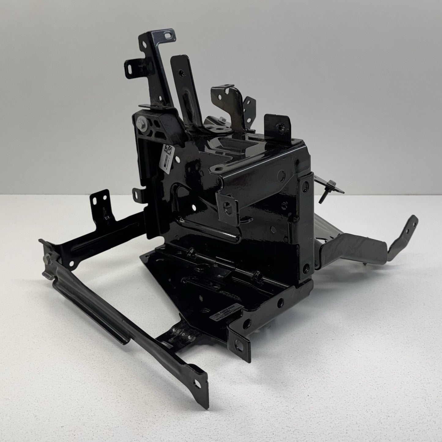24-25 Silverado Sierra 2500 3500 Driver Left Battery Tray Mount Bracket OEM