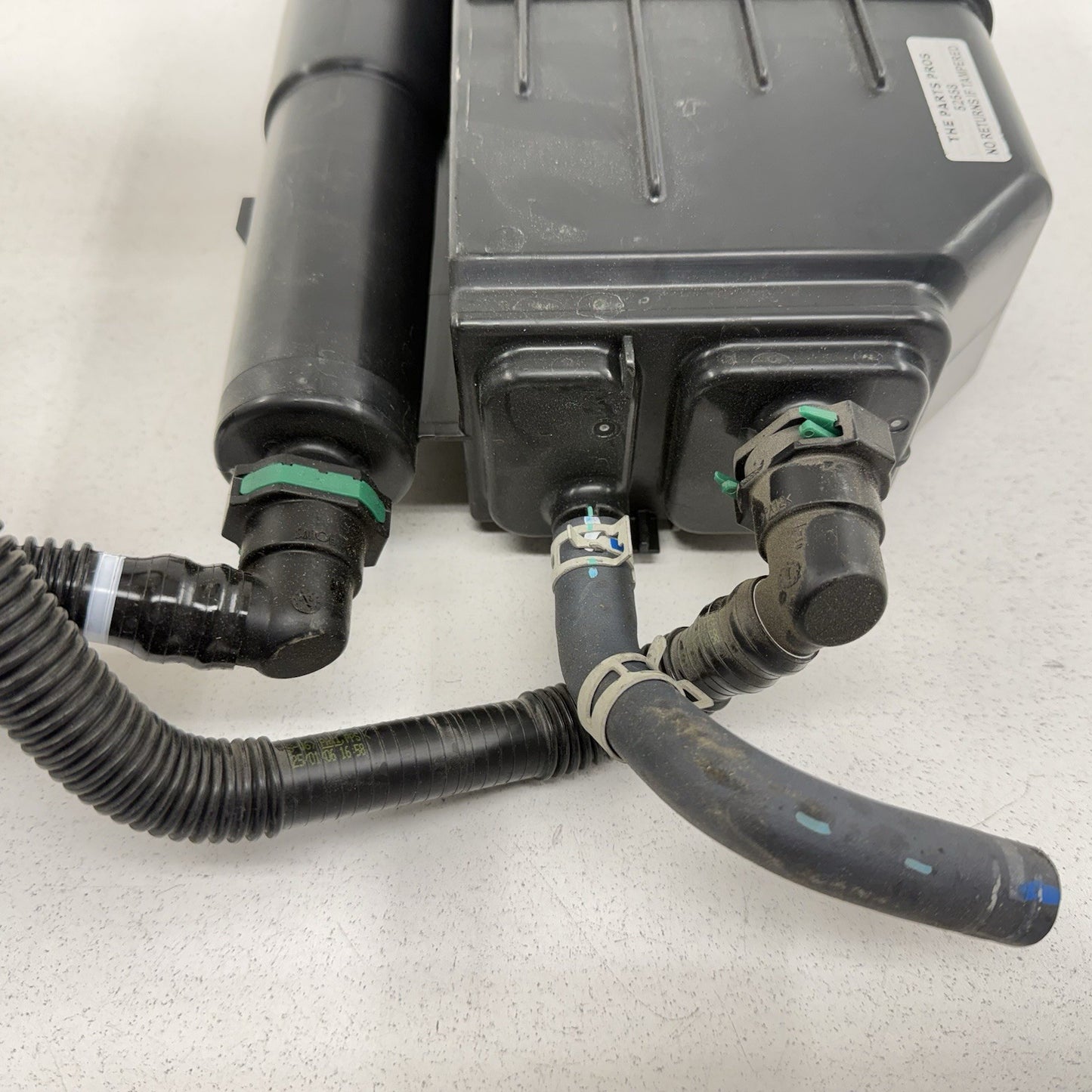 21-26 Lexus IS300 IS350 IS500 Fuel Evap Vapor Charcoal Emission Canister OEM