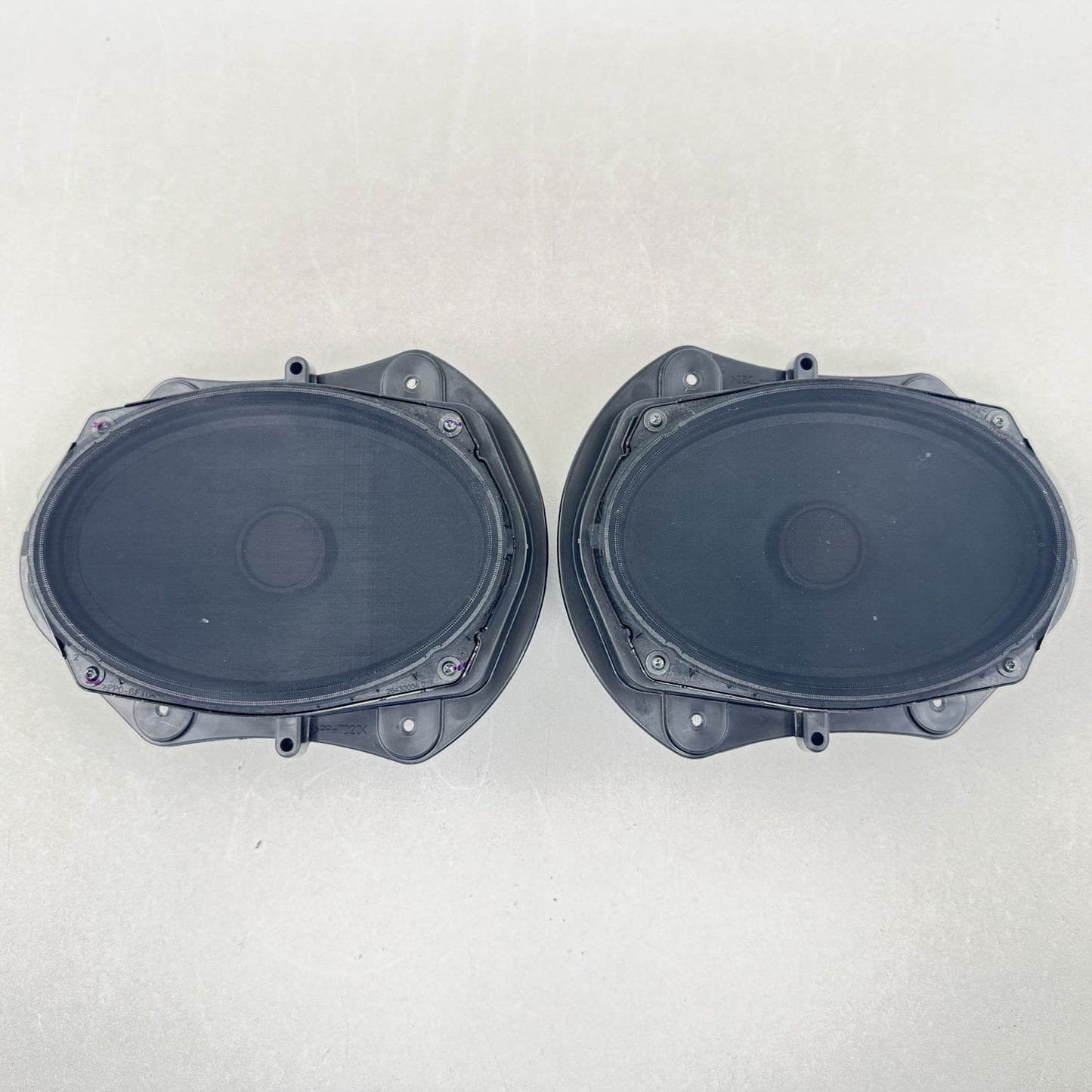 15-23 DODGE CHALLENGER LEFT AND RIGHT DOOR SPEAKER WITH PILLAR SPEAKERS SET OEM