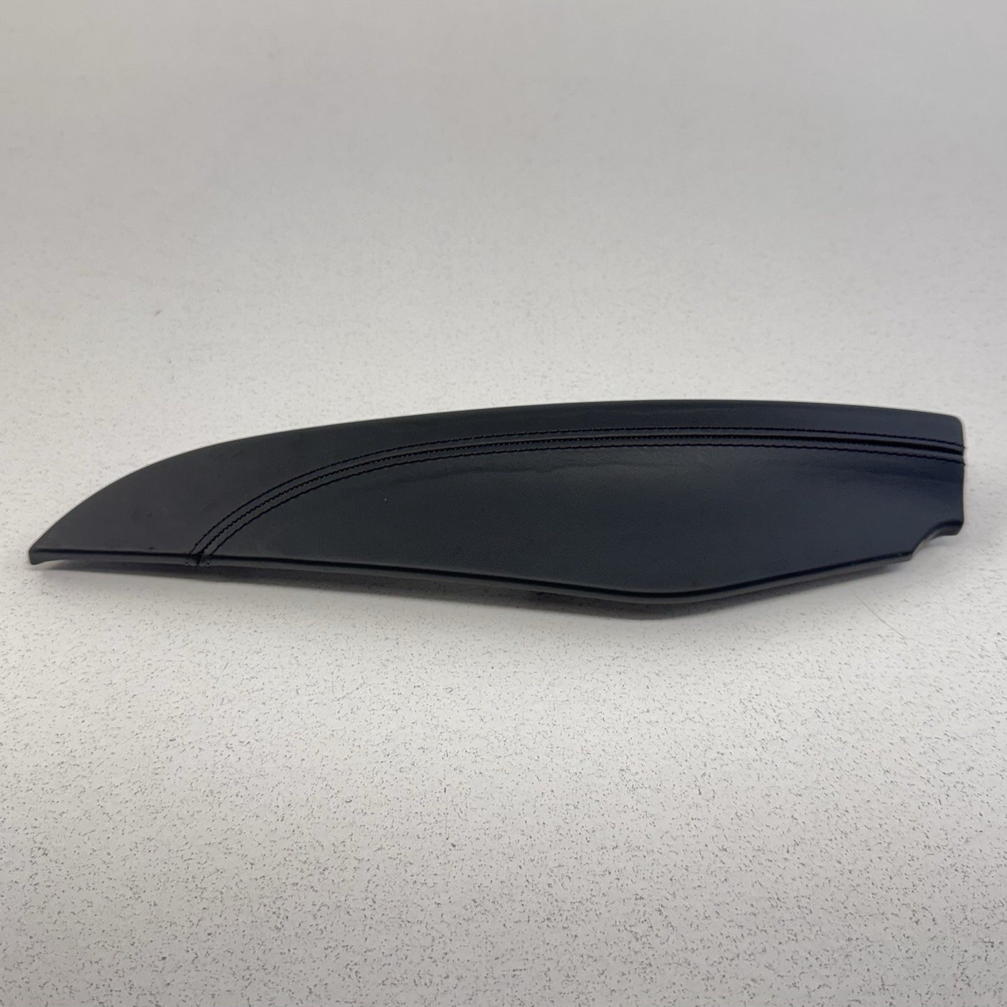Audi R8 V10 Passenger Right Console Dash Knee Pad Trim Panel 4S1857054G OEM