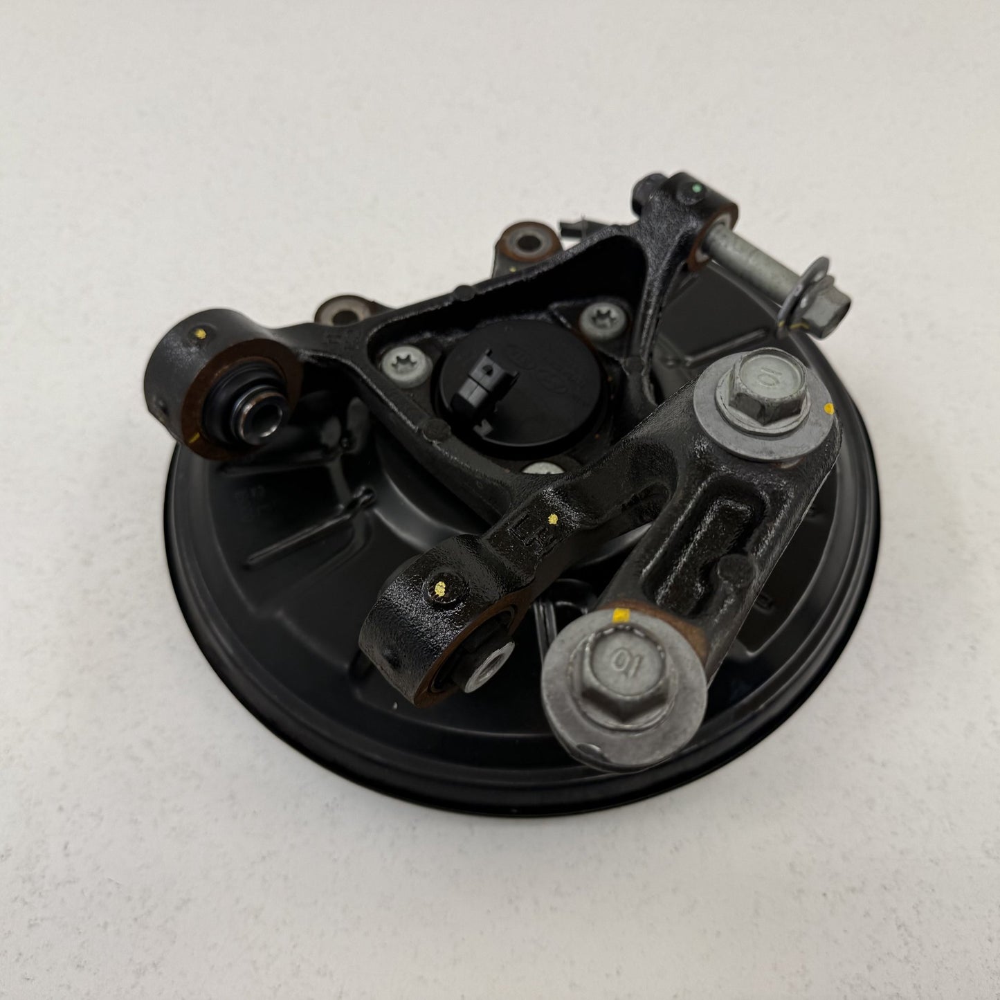 2022-2026 Hyundai Elantra N Left Rear Spindle Knuckle Hub Wheel Bearing OEM