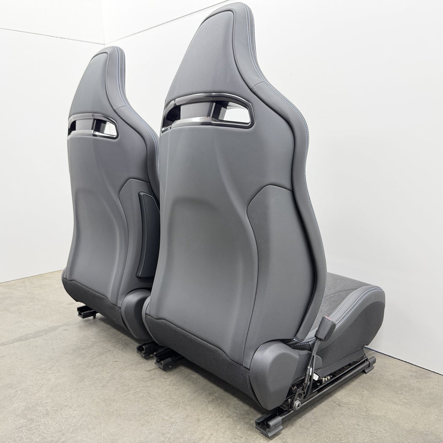 22-26 Hyundai Elantra N Front N Light Sport Bucket Seat Pair Leather & Suede OEM