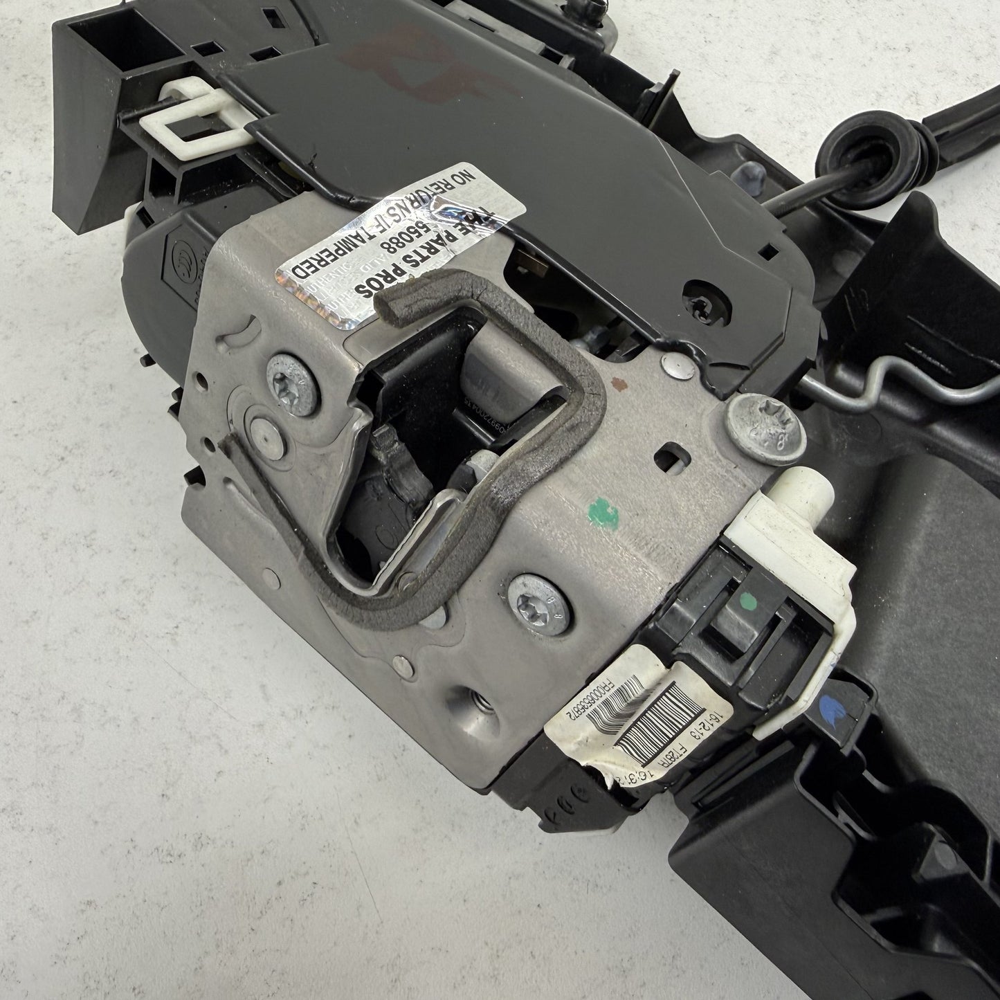 2008-2014 Mercedes C250 W204 Passenger Right Front Door Lock Latch Actuator OEM