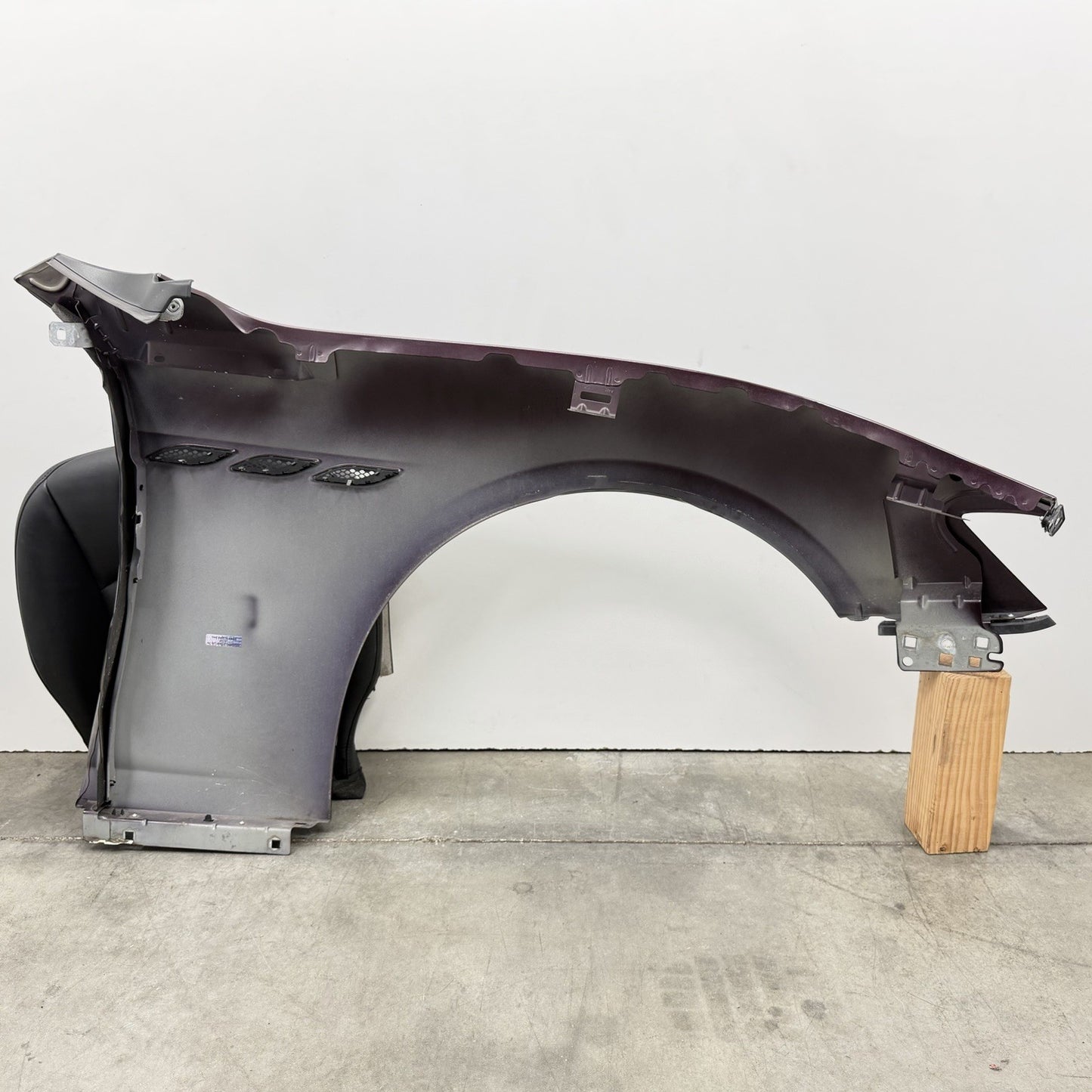 14-24 Maserati Ghibli Driver Left Front Fender Panel W/ Vents Rosso Folgore OEM