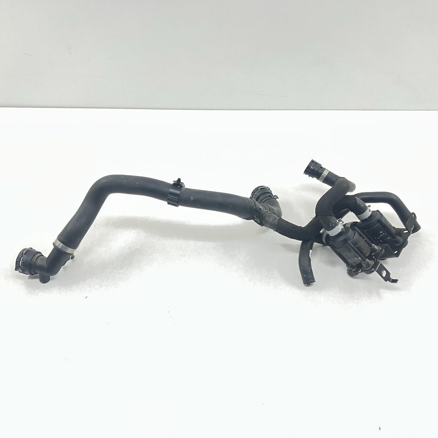 17-24 AUDI A4 S4 A5 S5 AUXILIARY WATER PUMP COOLANT PUMP ASSEMBLY 06H121601N OEM