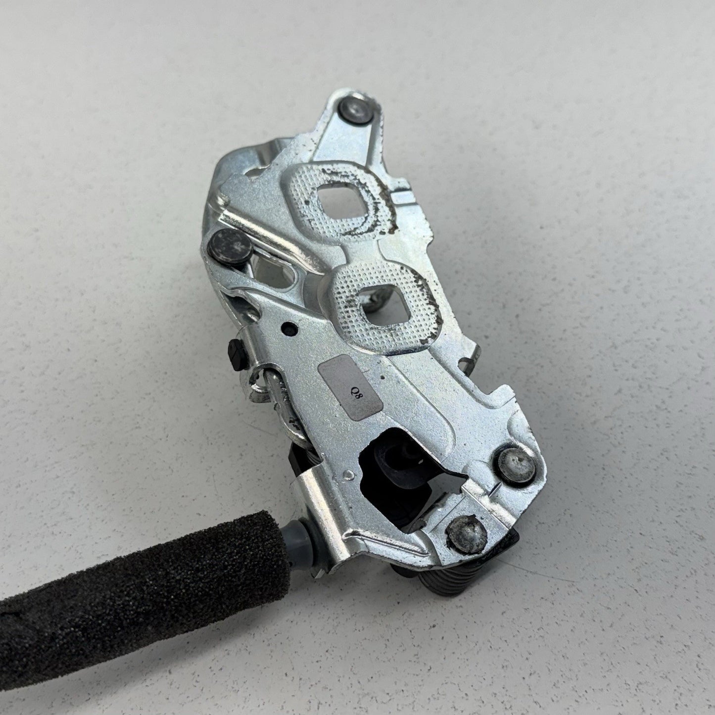 10-16 Mercedes W212 E350 Rear Trunk Latch Lock Actuator 2047500060 OEM