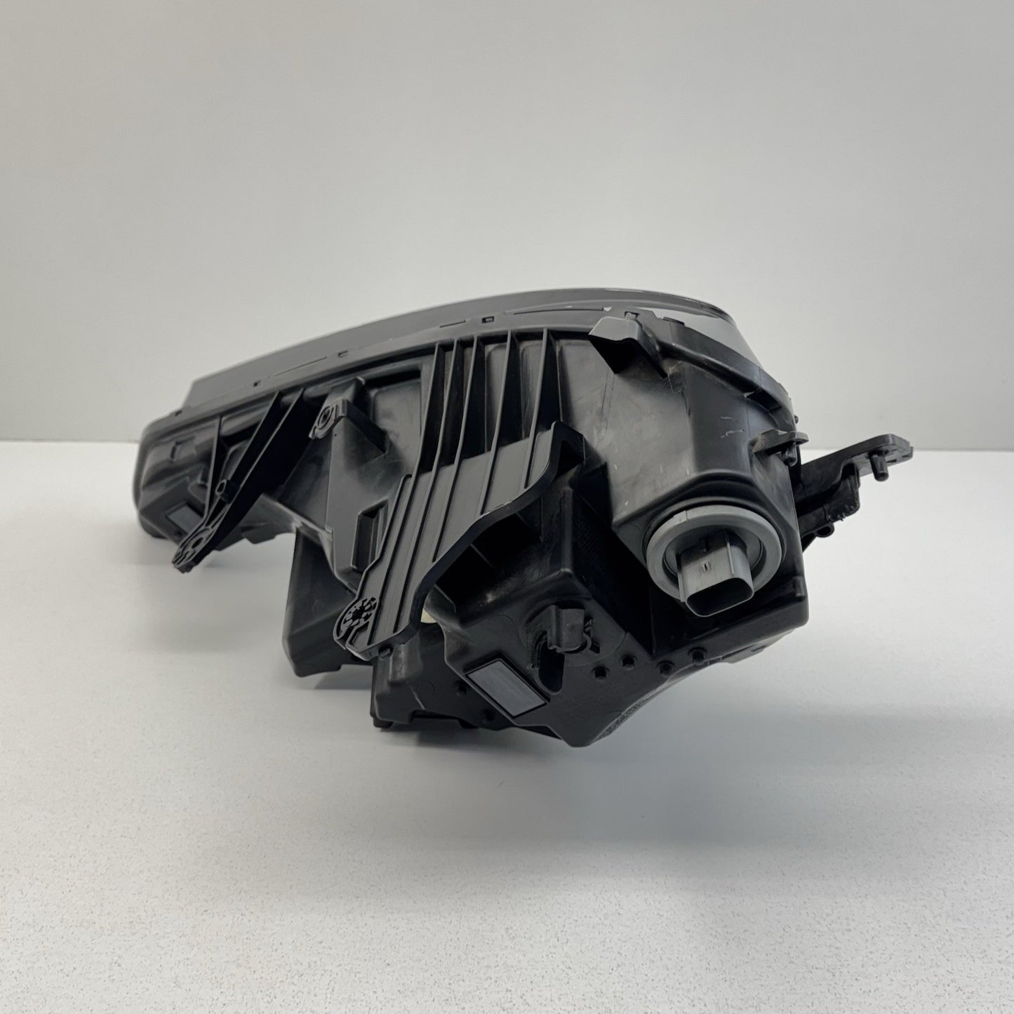 19-24 Chevrolet Camaro Passenger Right Front LED Headlight Head Light Lamp OEM