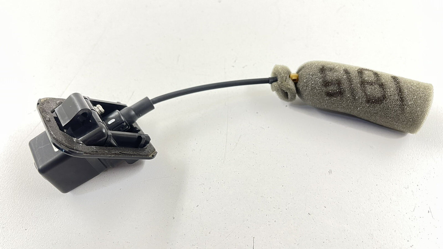 08-14 MERCEDES BENZ W204 C CLASS REAR TRUNK BACKUP BACK UP REVERSE CAMERA OEM