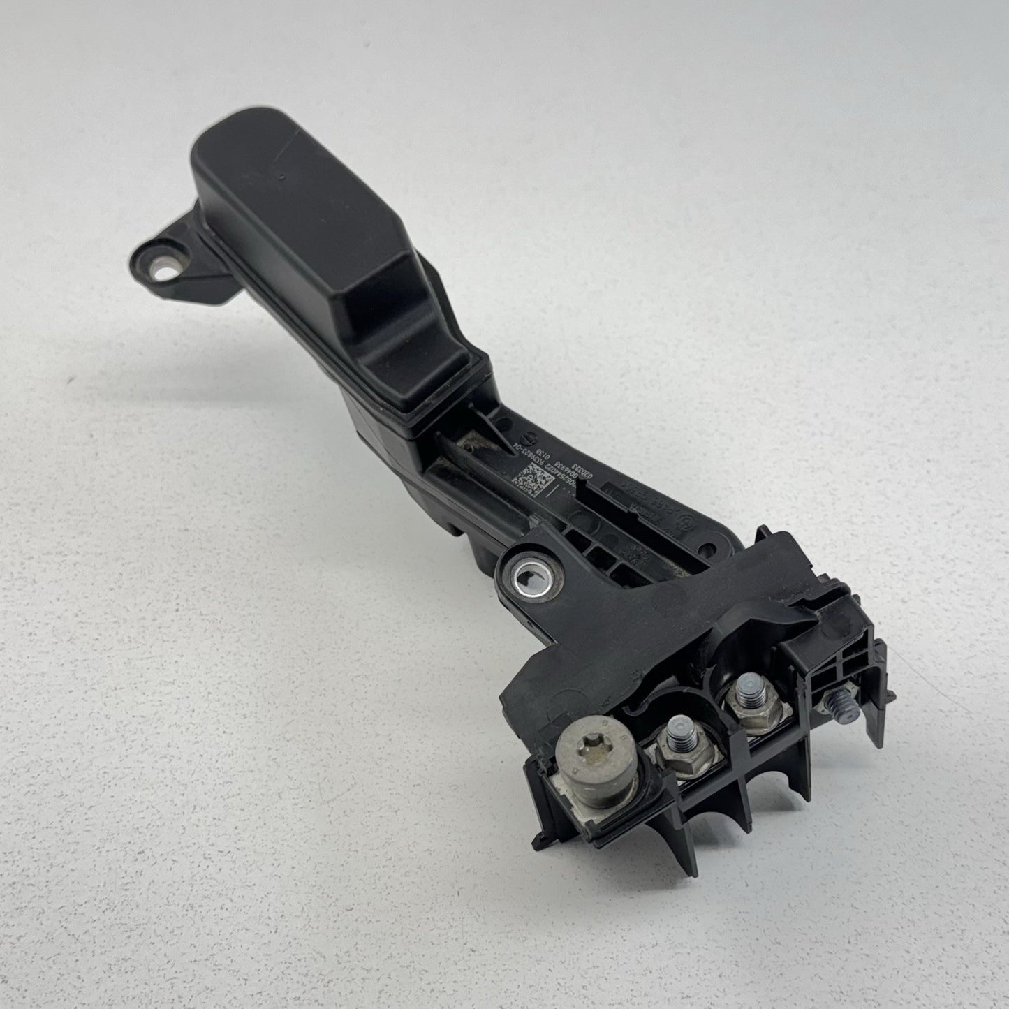 18-24 BMW G01 X3 Battery Voltage Jump Start Terminal Junction Block 9339823 OEM
