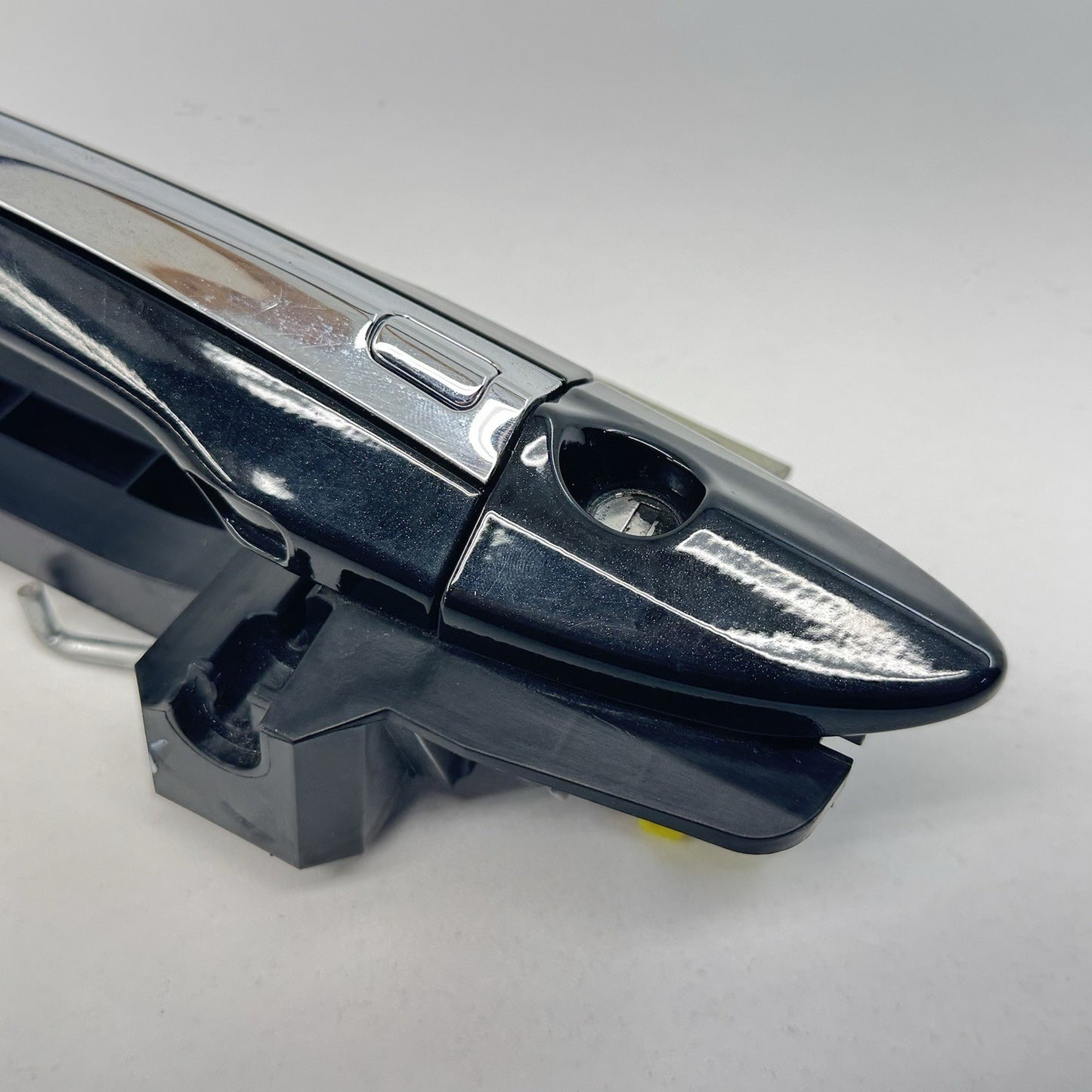 17-22 Infiniti Q60 Passenger Right Exterior Door Handle Midnight Black OEM