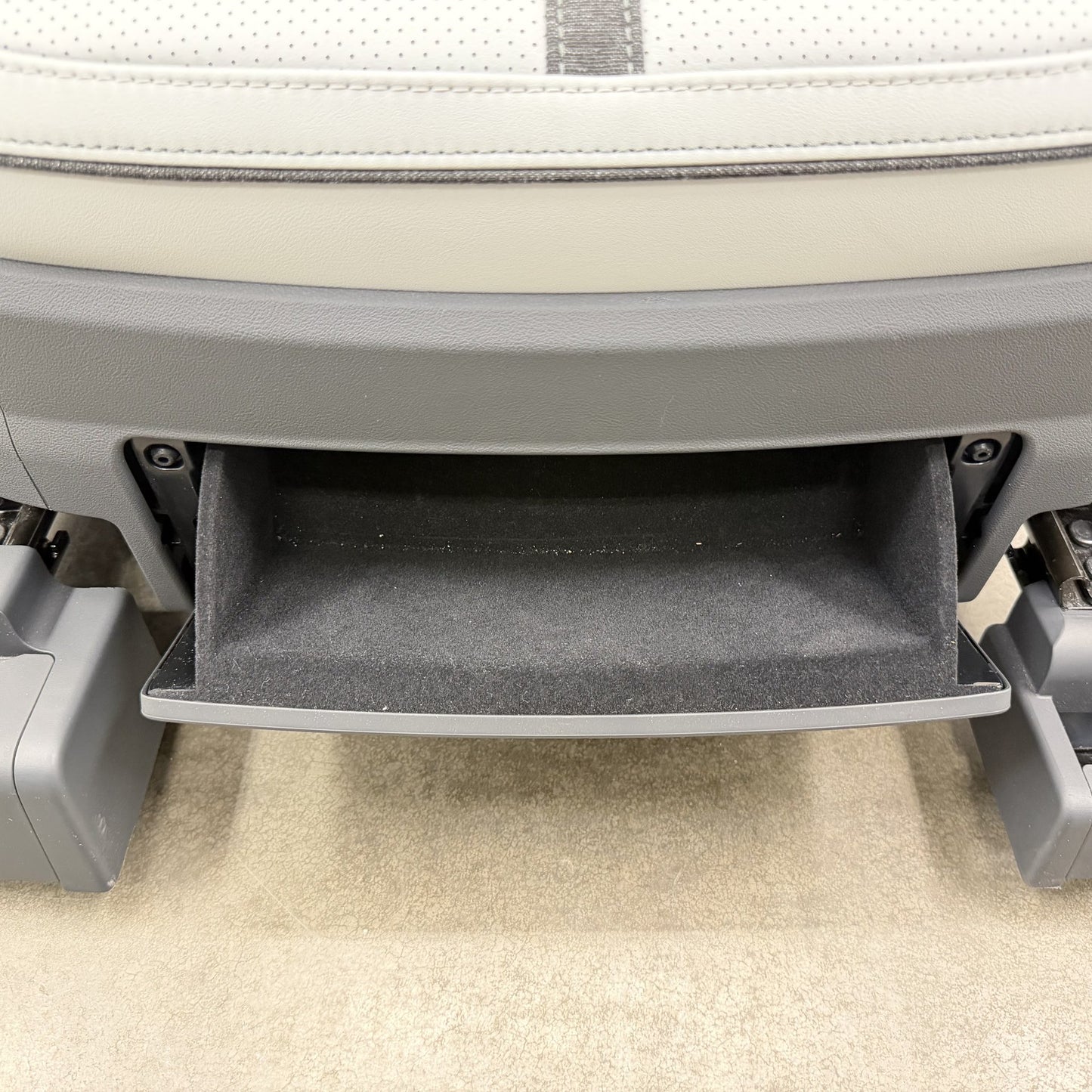2022-2024 Rivian R1S Passenger Right Front Seat Ocean Coast Leather OEM