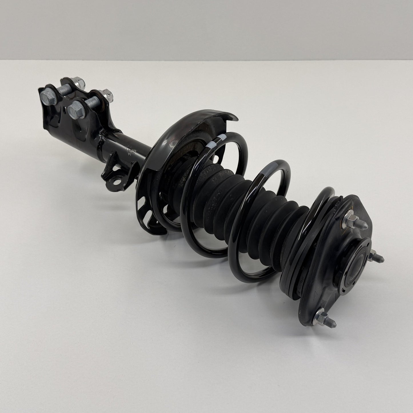 2023-2026 Toyota Prius Right Front Shock Strut Spring Absorber 48520-47560 OEM