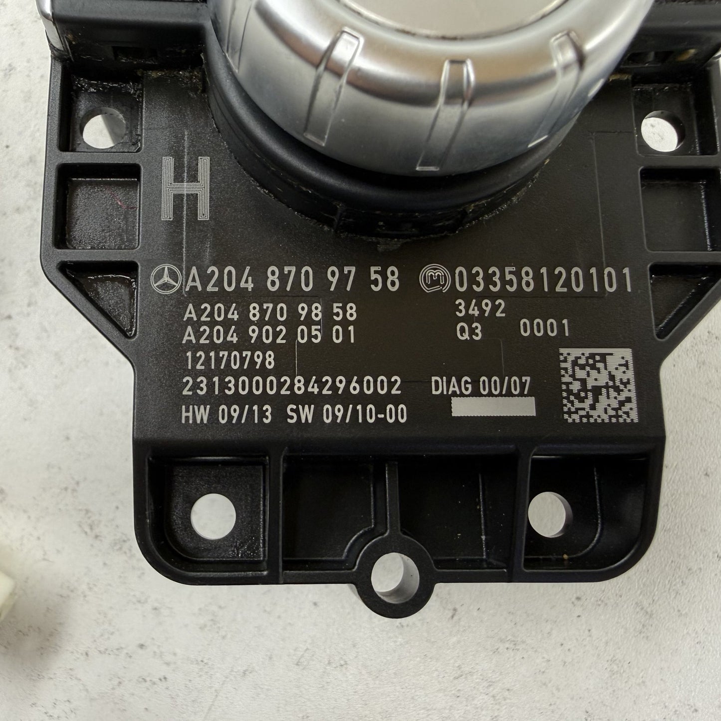 2012-2014 Mercedes C250 W204 Console Head Unit Controller Knob Multi Switch OEM