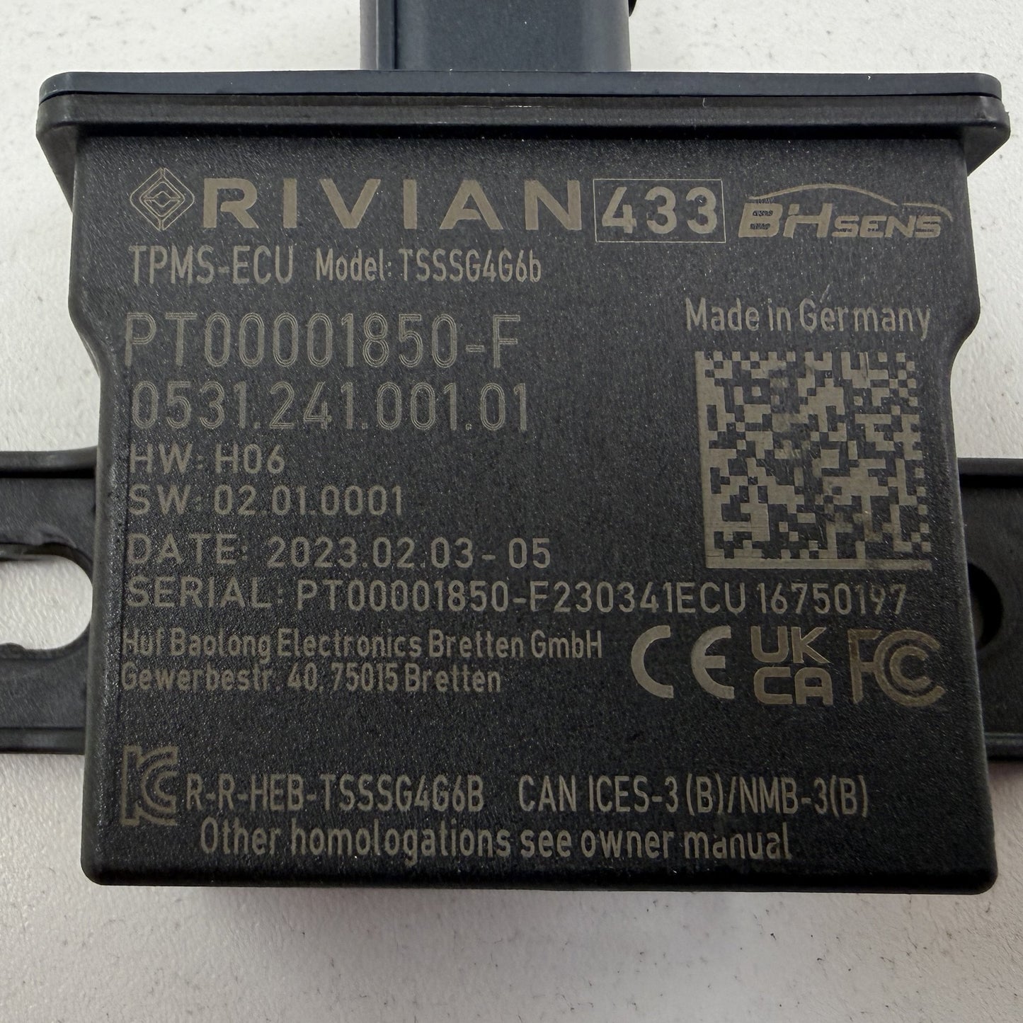 2022-2024 Rivian R1S R1T TPMS Tire Pressure Monitor Module PT00001850-F OEM