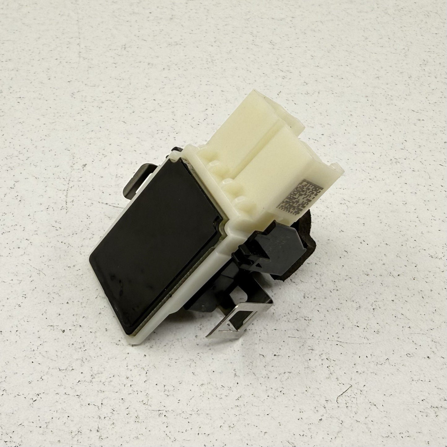24-26 Ford Mustang Air Temperature Humidity Sensor L1MH-19E907-AC OEM