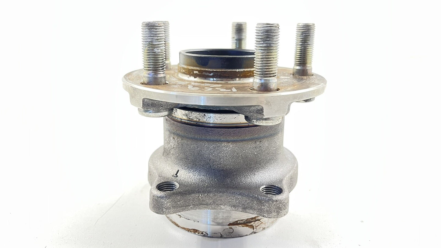 22-23 TOYOTA GR86 LEFT OR RIGHT REAR WHEEL HUB OEM