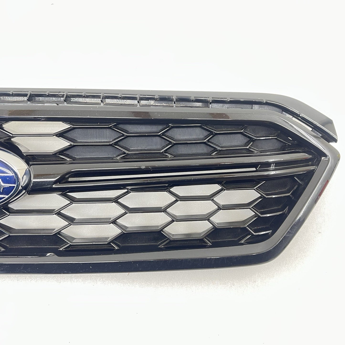 18-21 SUBARU WRX FRONT BUMPER UPPER GRILLE TRIM WITH EMBLEM 91121VA130 OEM