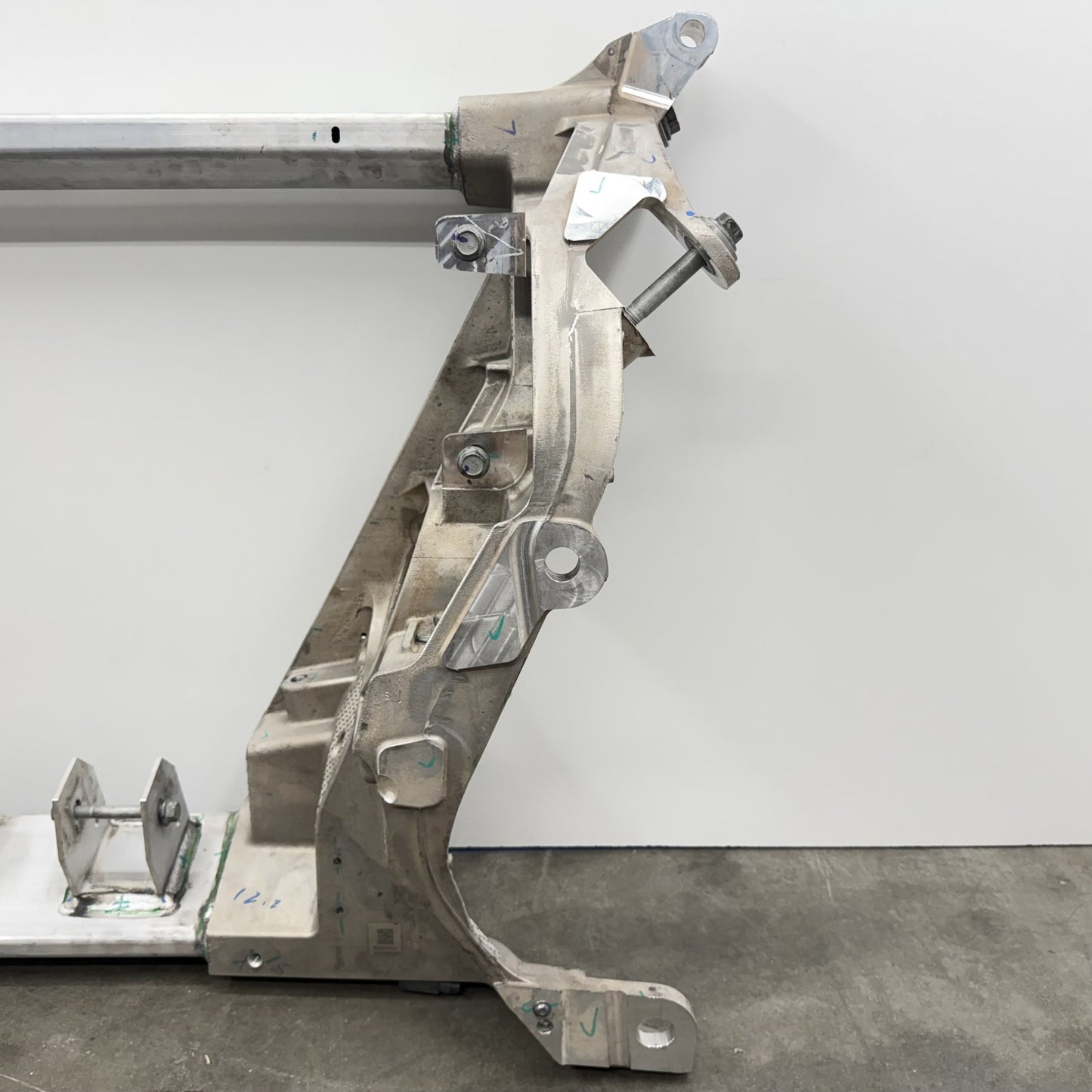2022-2024 Rivian R1S Rear Subframe Crossmember Cradle Suspension Carrier OEM