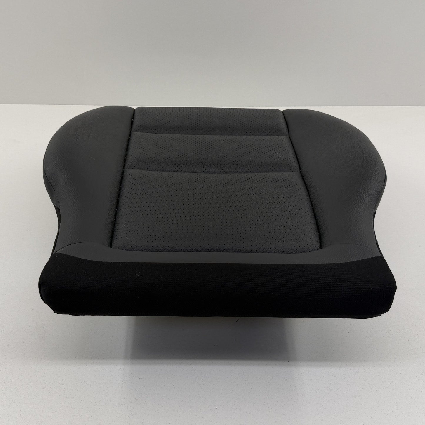2008-2014 Mercedes C250 W204 Passenger Right Front Seat Lower Cushion Black OEM